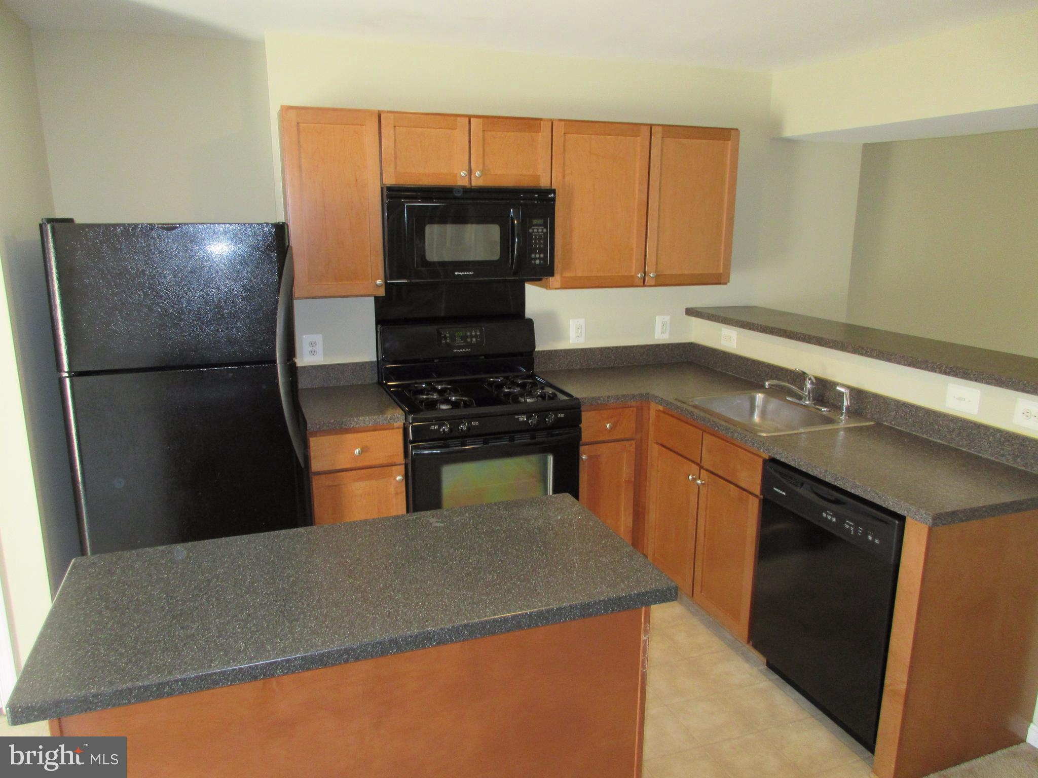 PARKSIDE AT ALEXANDRIA - Residential Lease