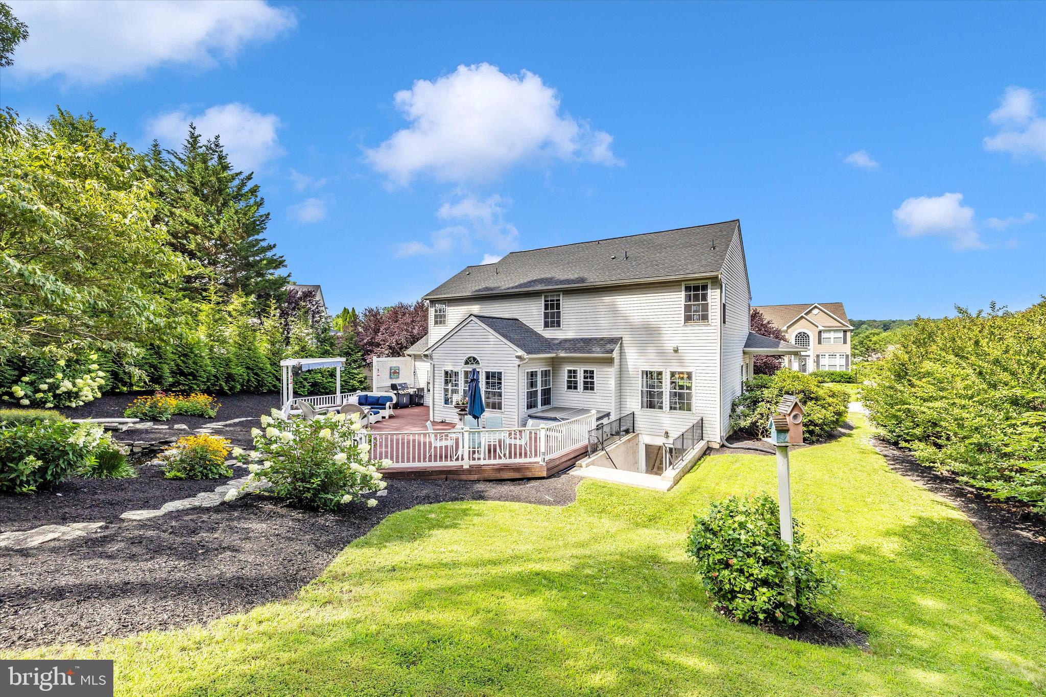 MANCHESTER FARMS - Residential