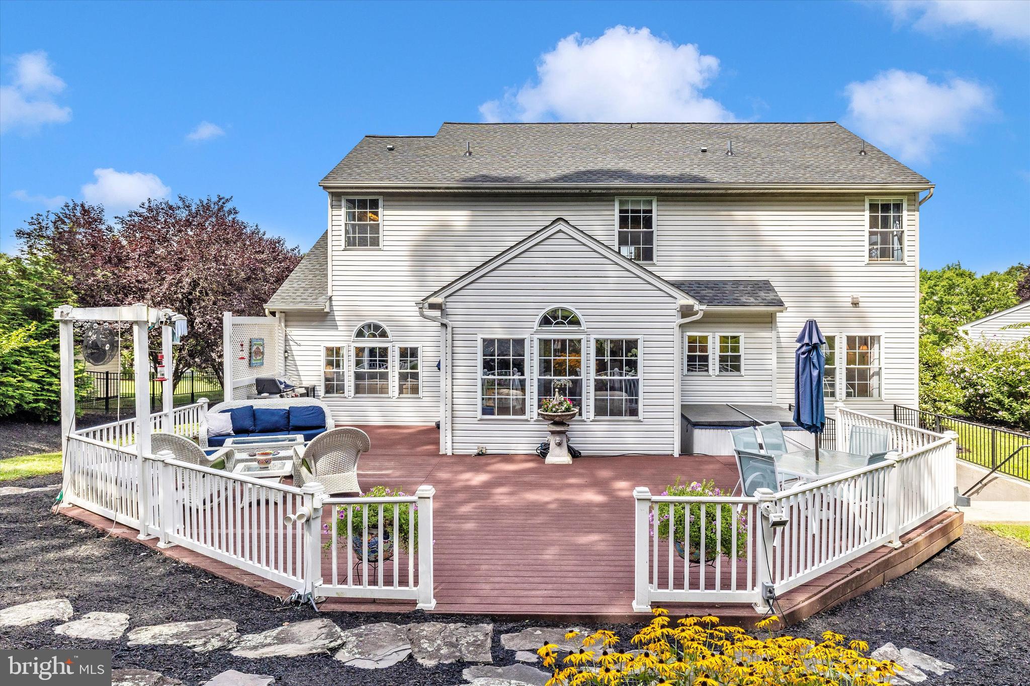 MANCHESTER FARMS - Residential