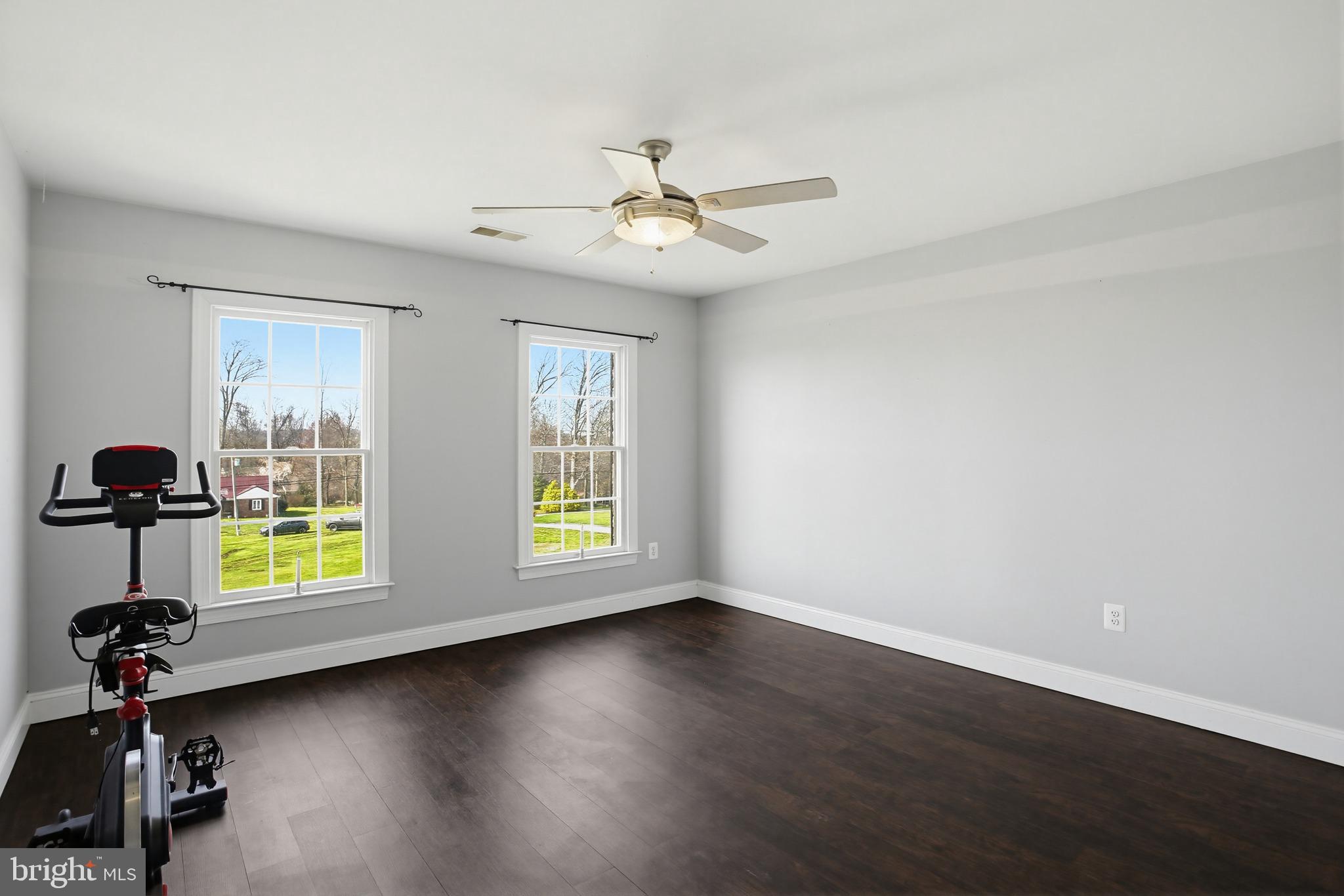 KENSINGTON FARM - Residential