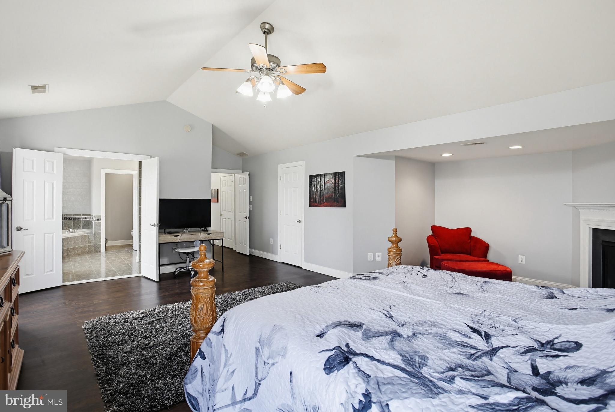 KENSINGTON FARM - Residential