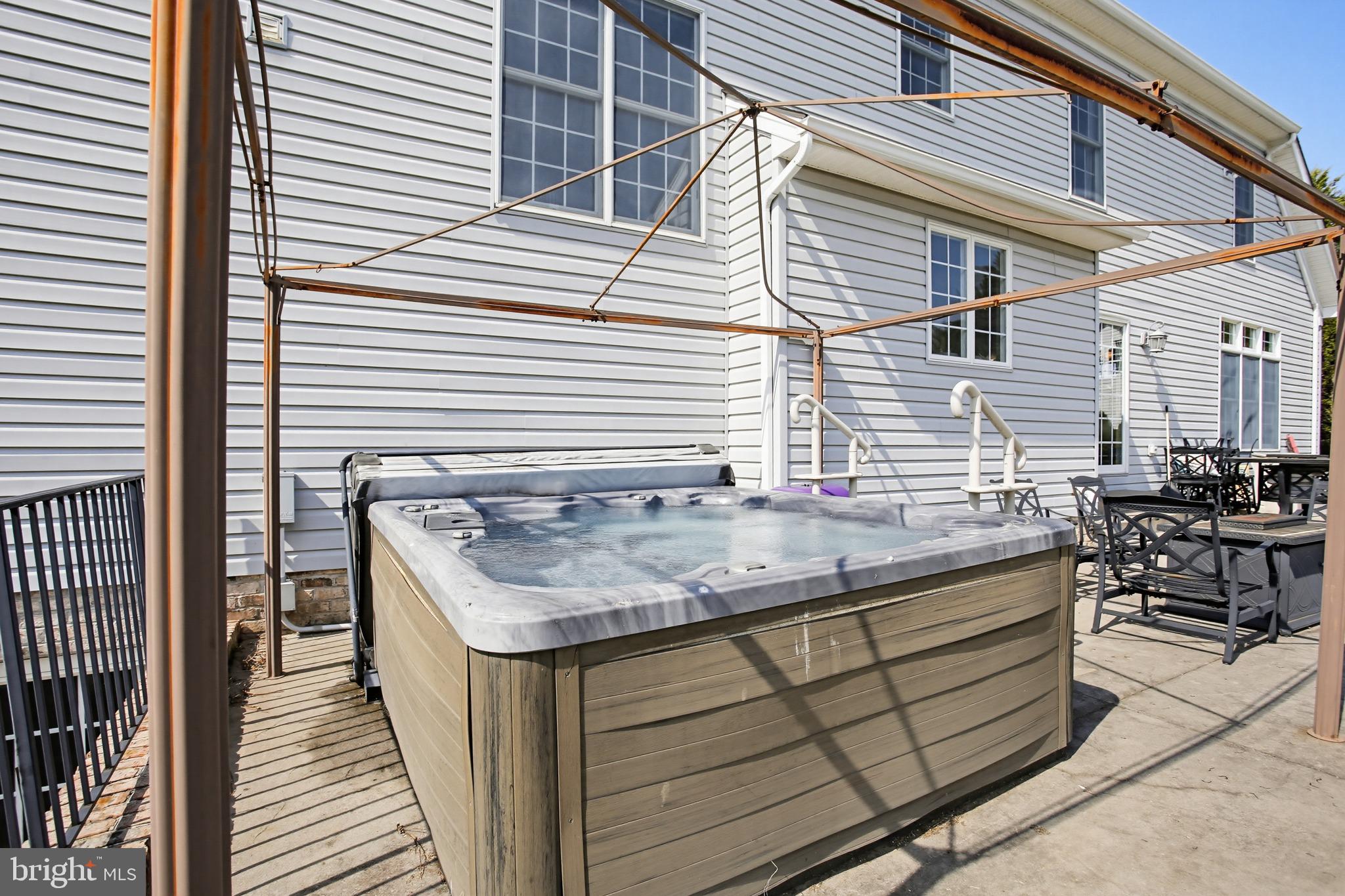 KENSINGTON FARM - Residential