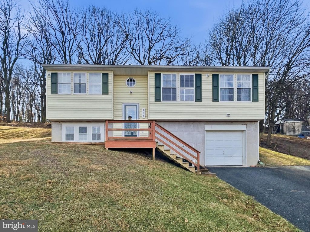 Photo of 812 Chestnut Street, DELTA, PA 17314 (MLS # PAYK2095668)