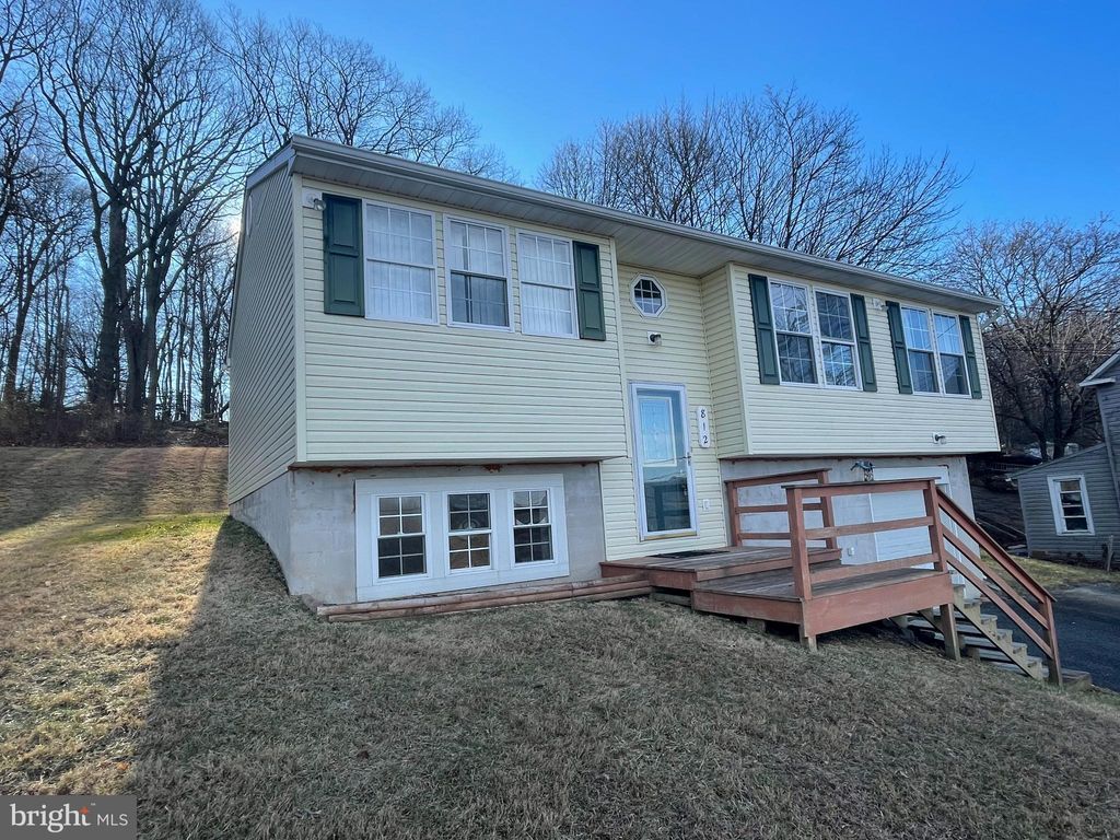 Photo of 812 Chestnut Street, DELTA, PA 17314 (MLS # PAYK2095668)