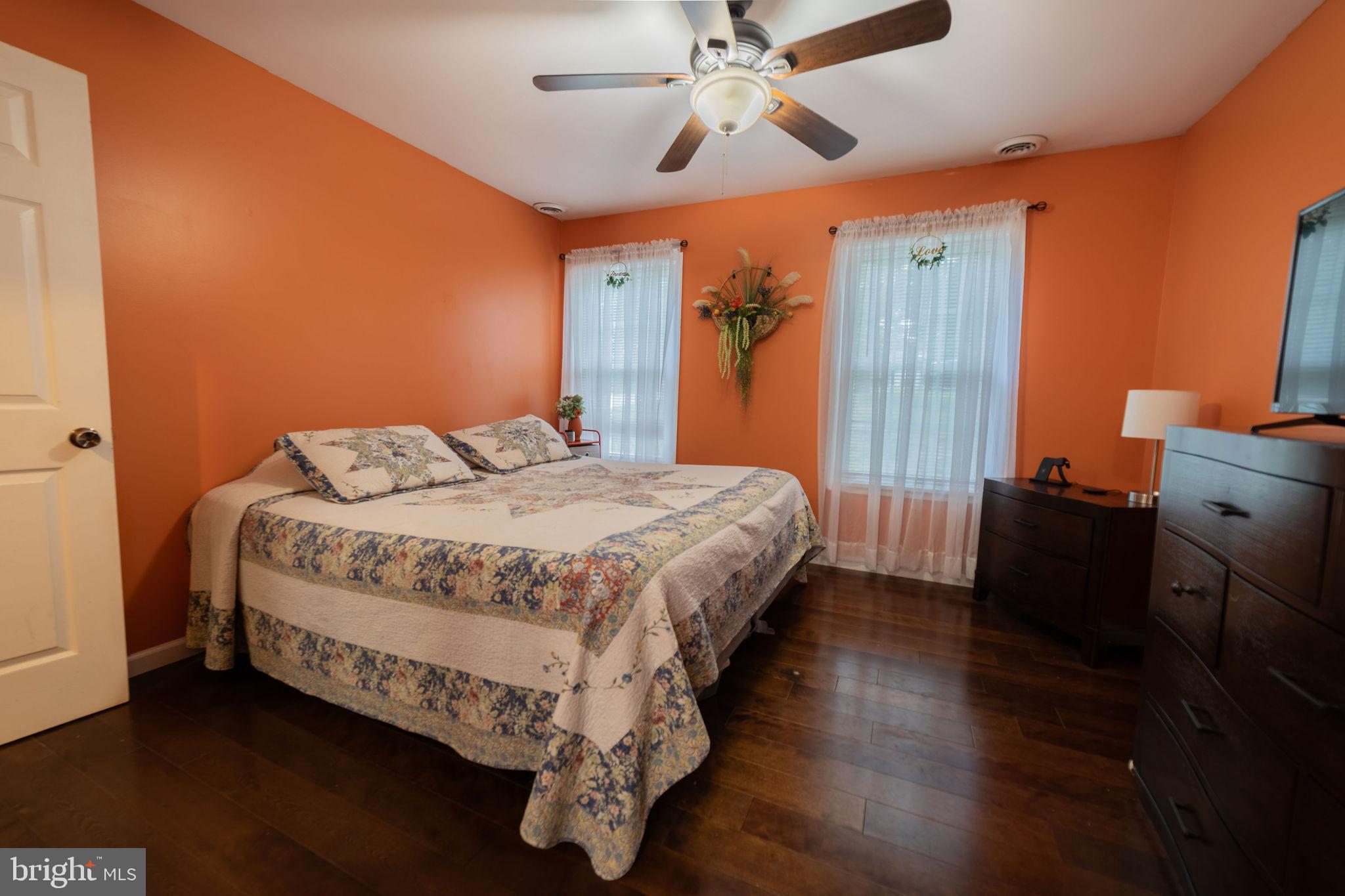 GLENWOOD FOREST - Residential