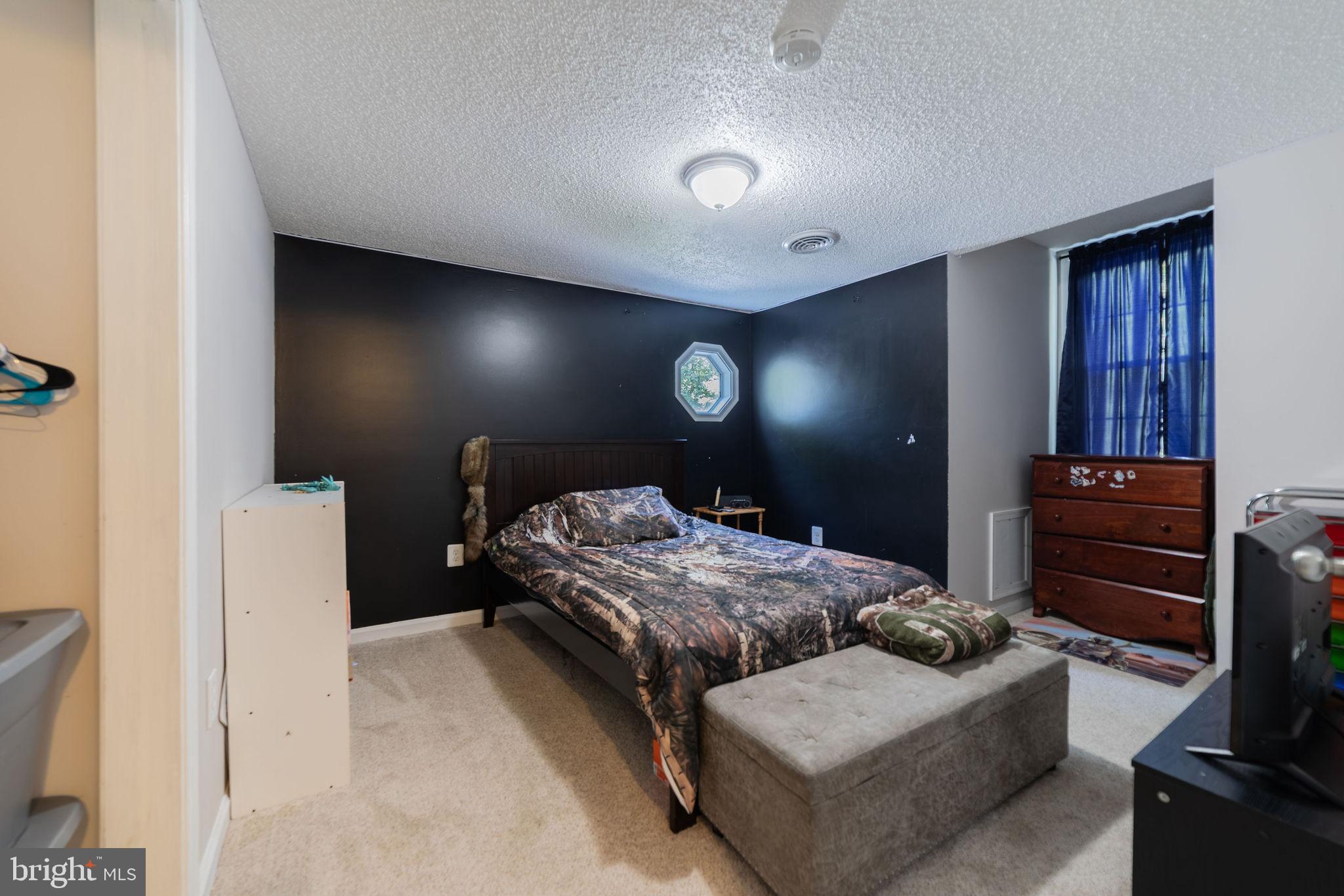 GLENWOOD FOREST - Residential