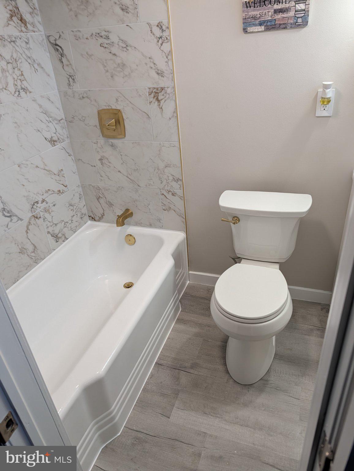 PARKSIDE - Residential