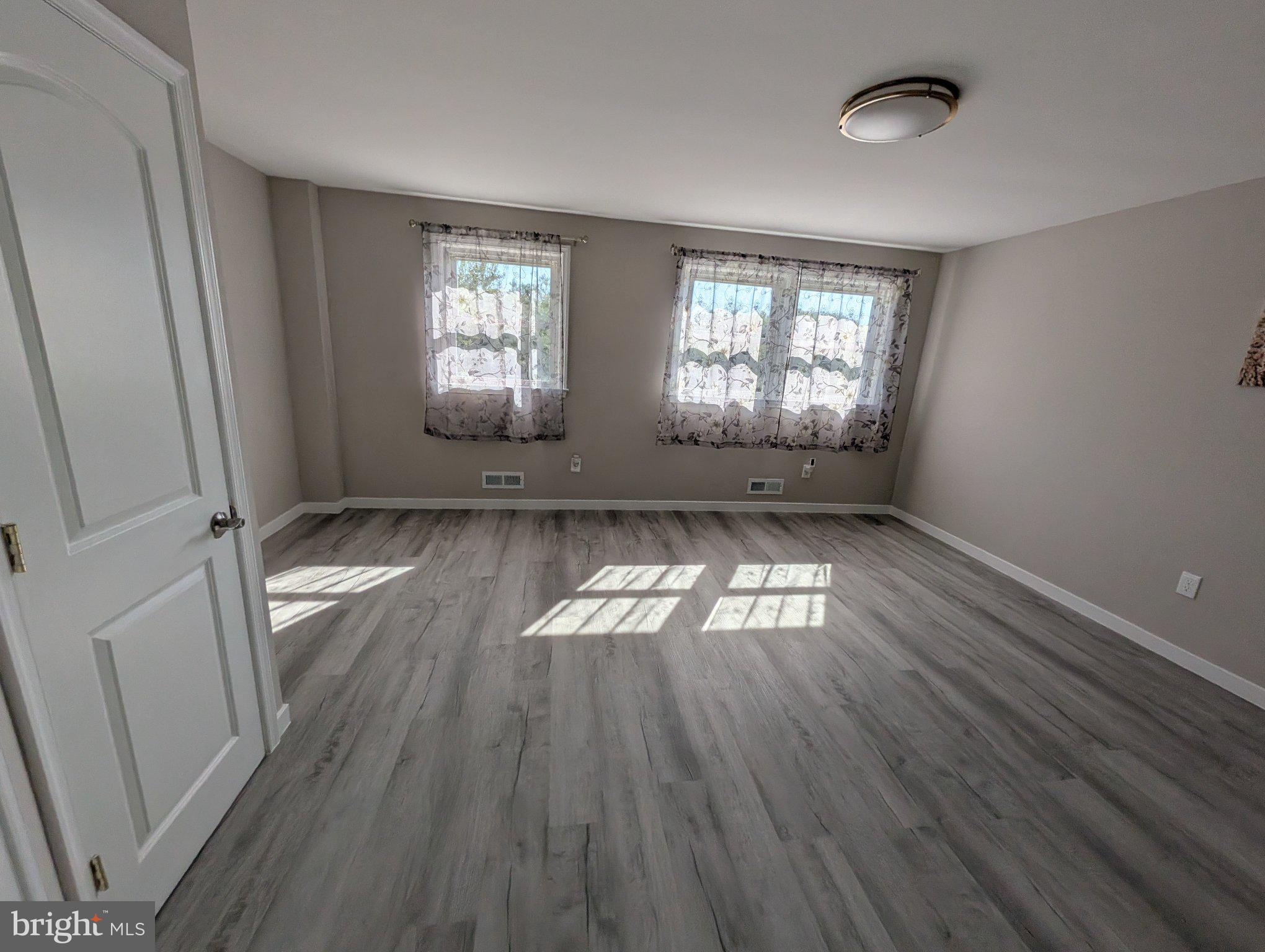 PARKSIDE - Residential