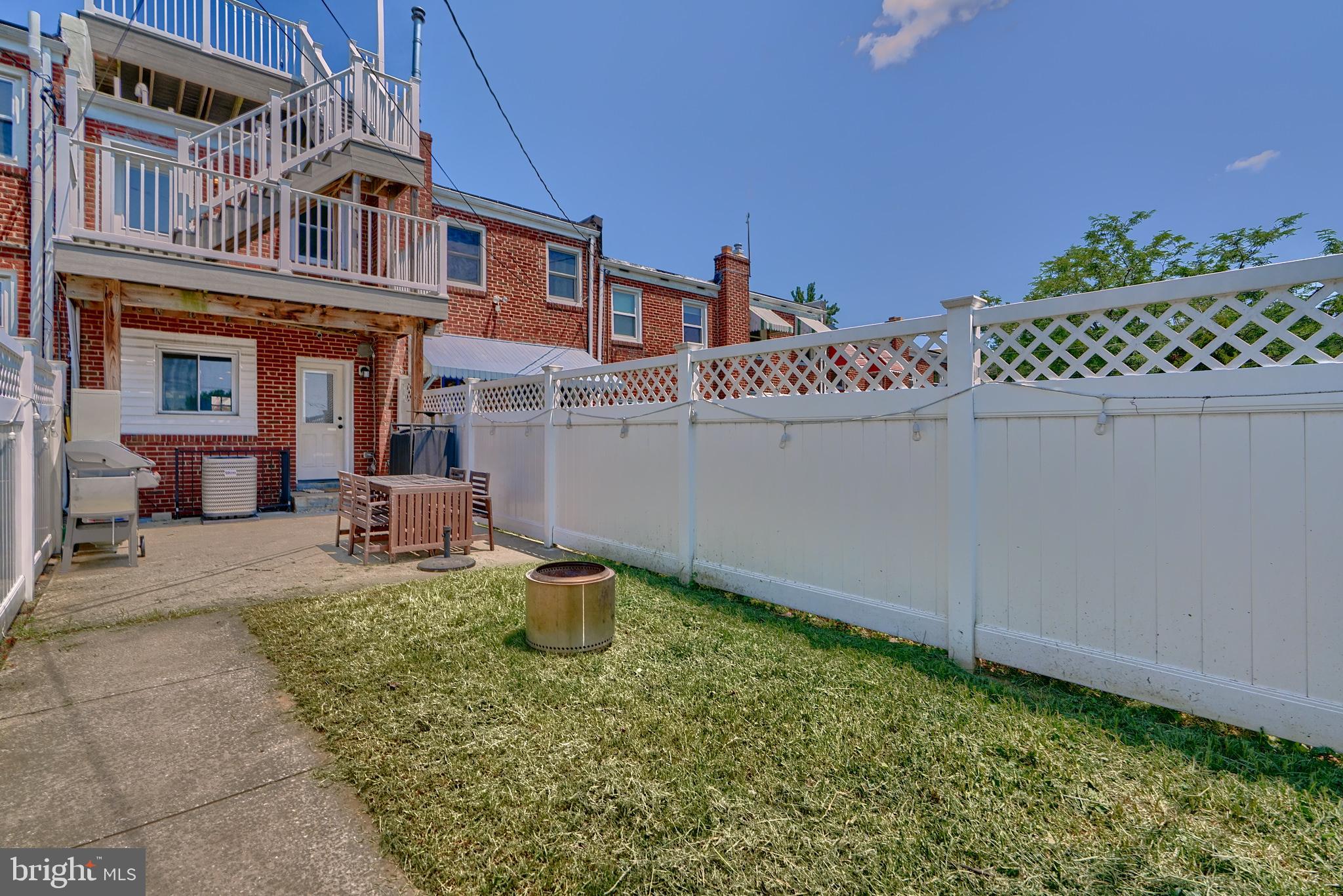 HAMPDEN HISTORIC DISTRICT - Residential