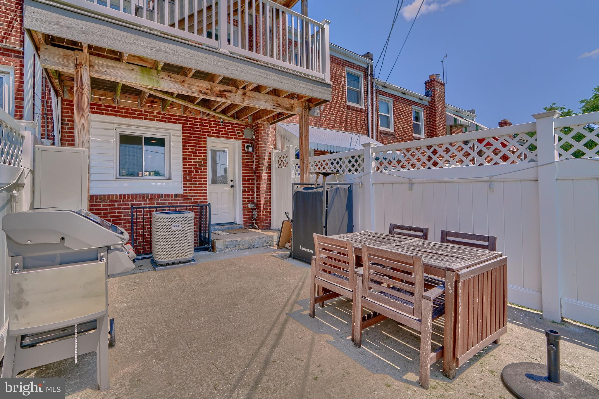 HAMPDEN HISTORIC DISTRICT - Residential