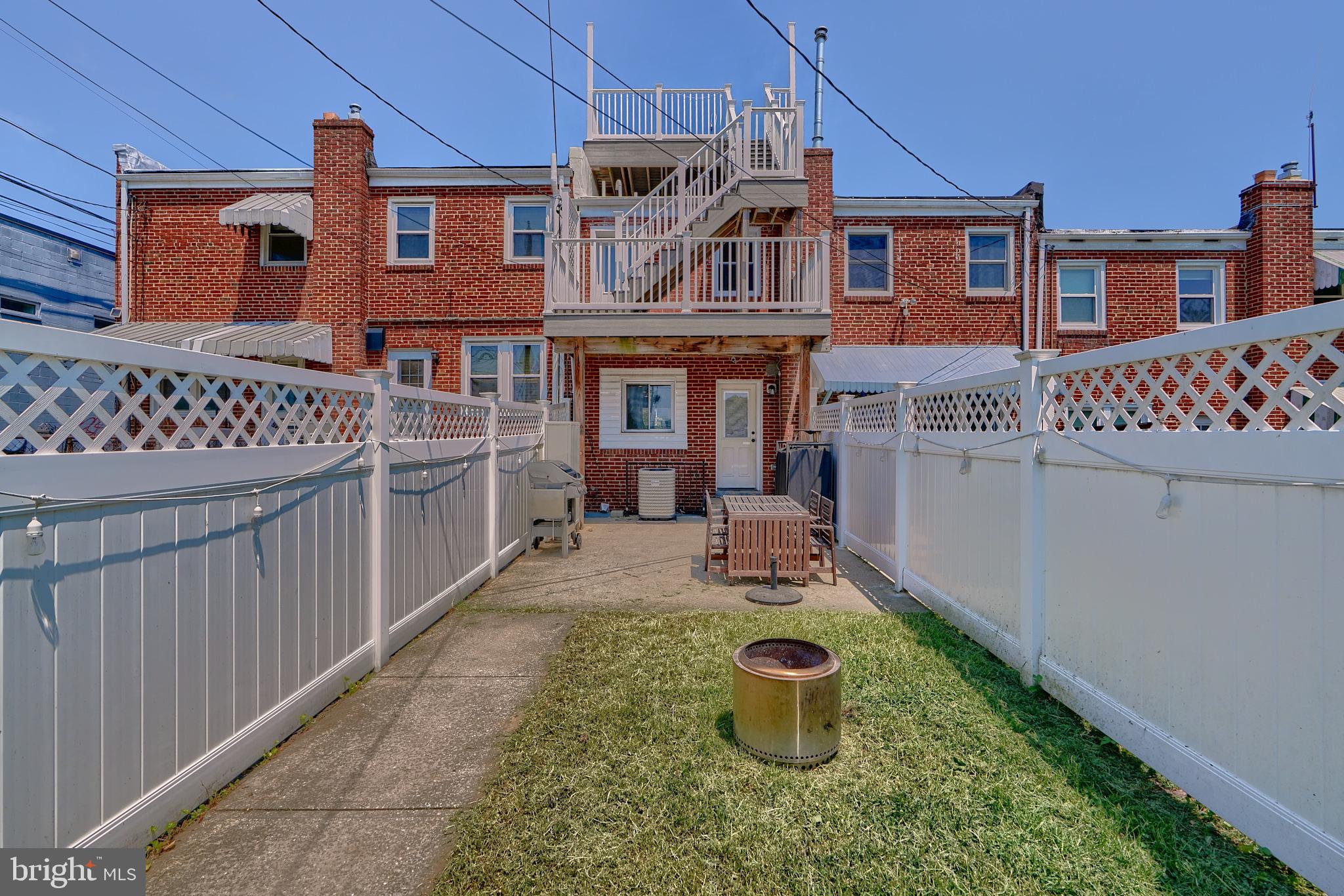 HAMPDEN HISTORIC DISTRICT - Residential