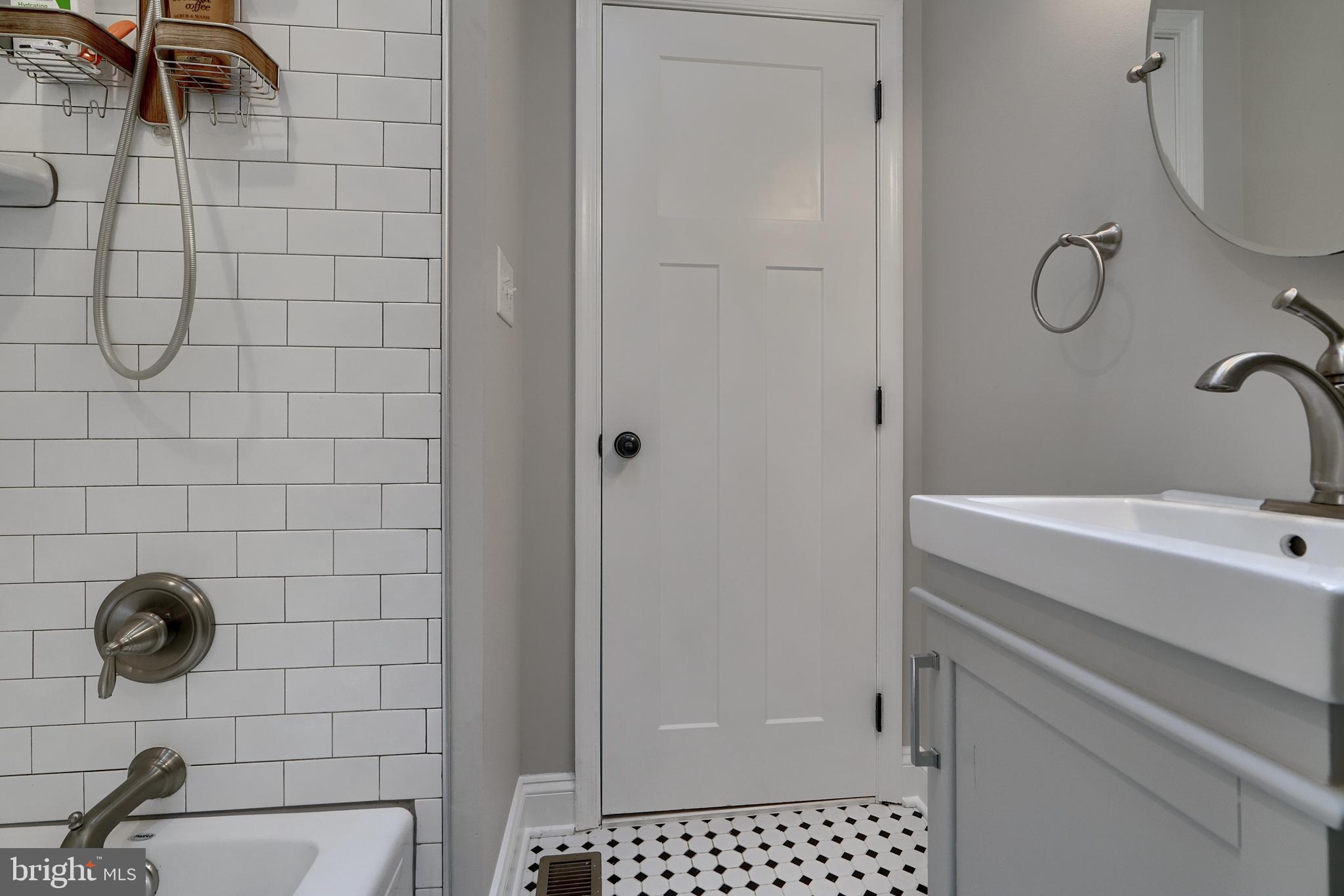 HAMPDEN HISTORIC DISTRICT - Residential