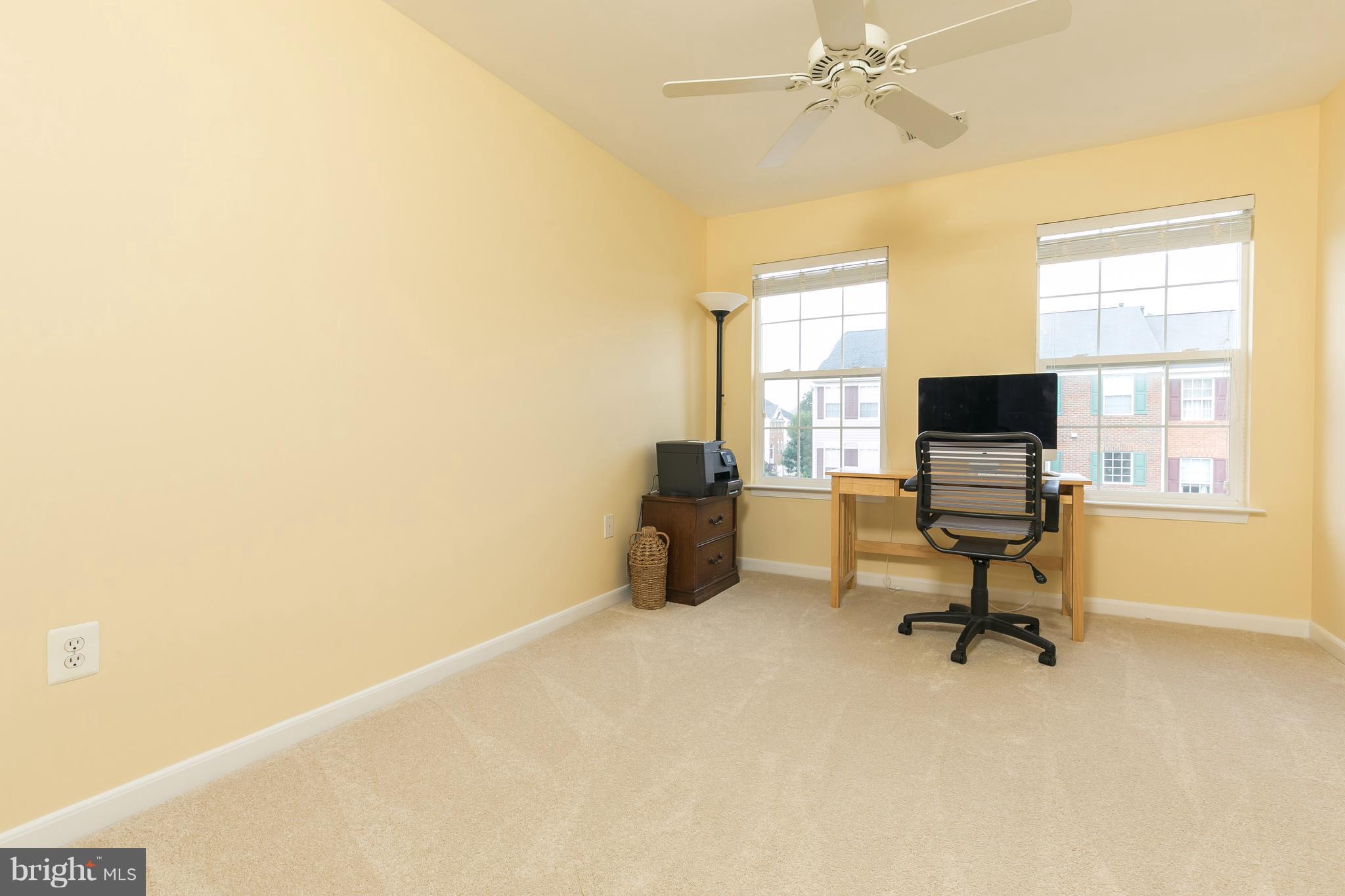 MCNAIR FARMS LANDBAY - Residential