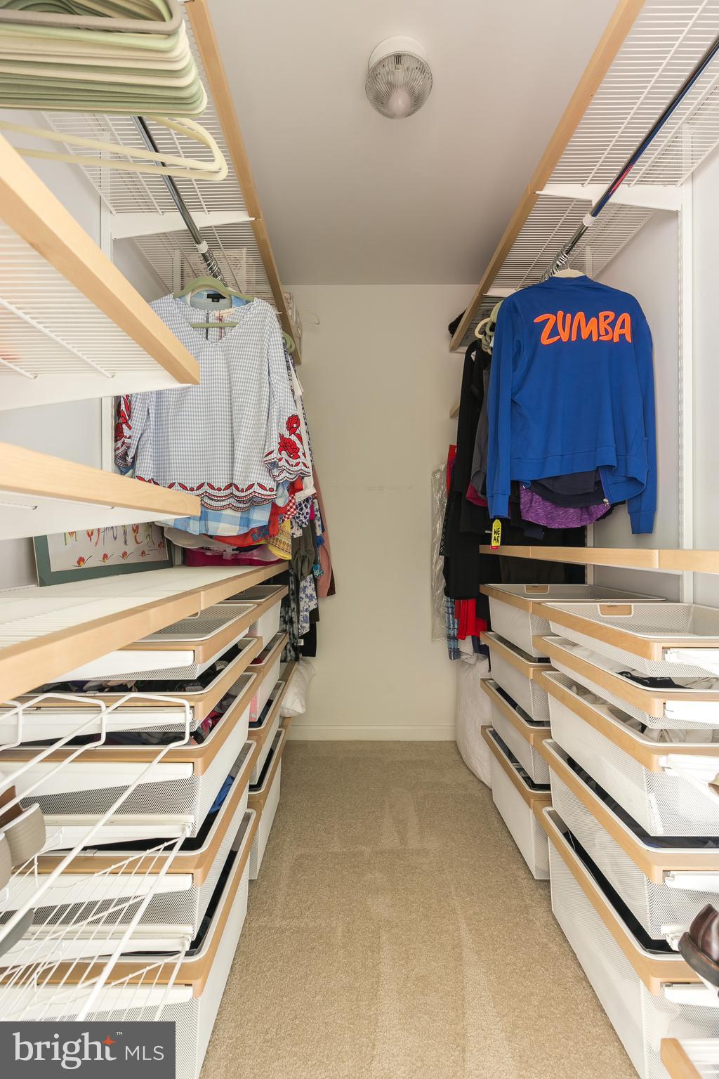 MCNAIR FARMS LANDBAY - Residential