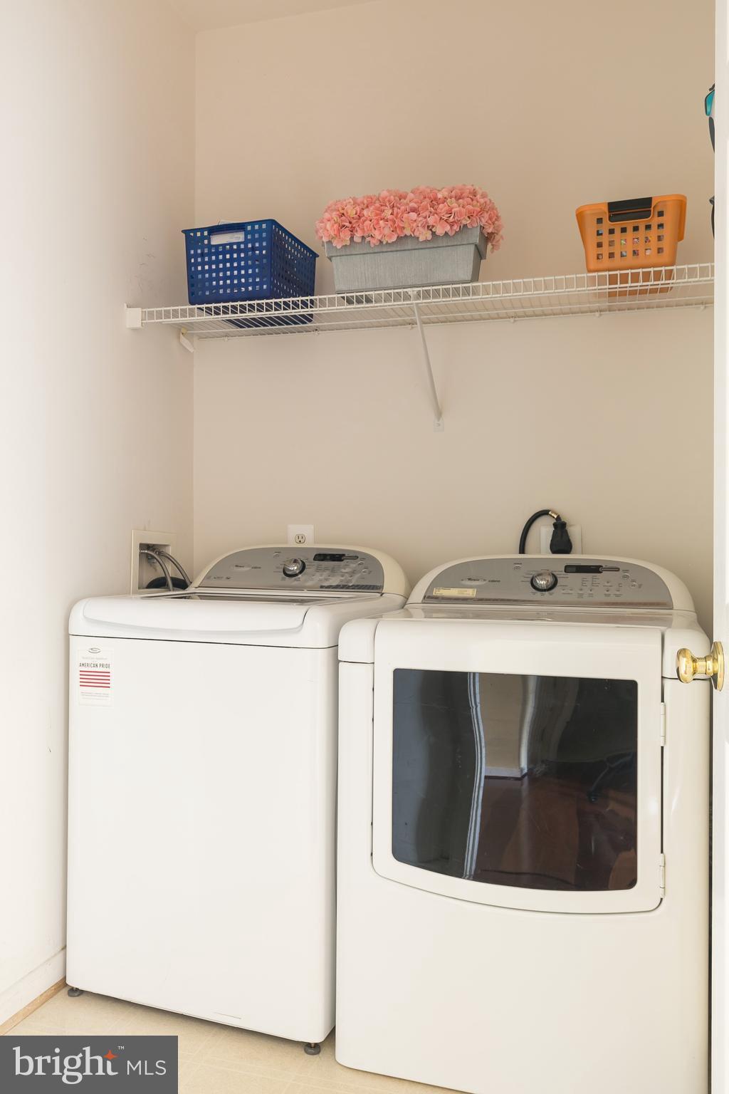 MCNAIR FARMS LANDBAY - Residential