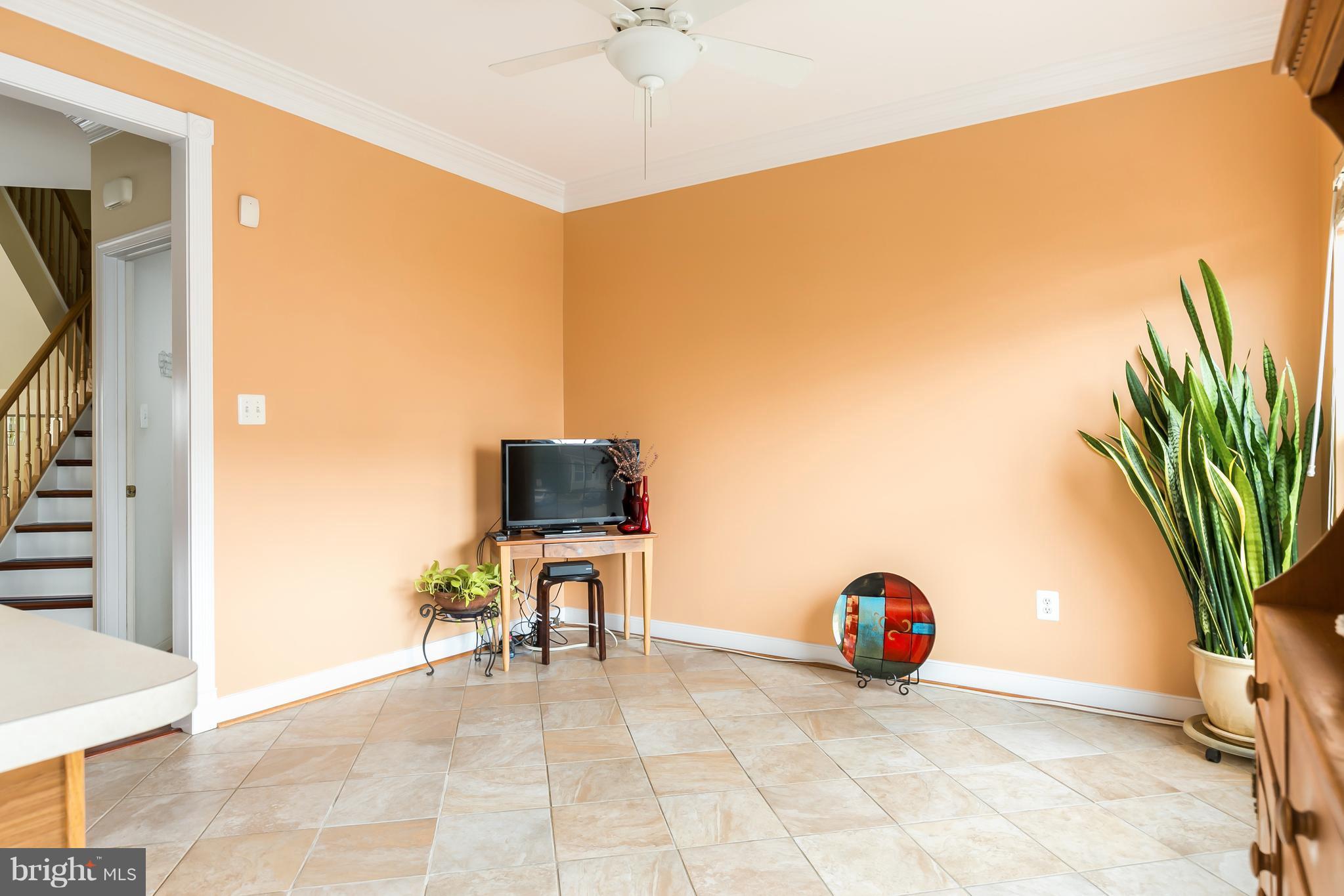 MCNAIR FARMS LANDBAY - Residential