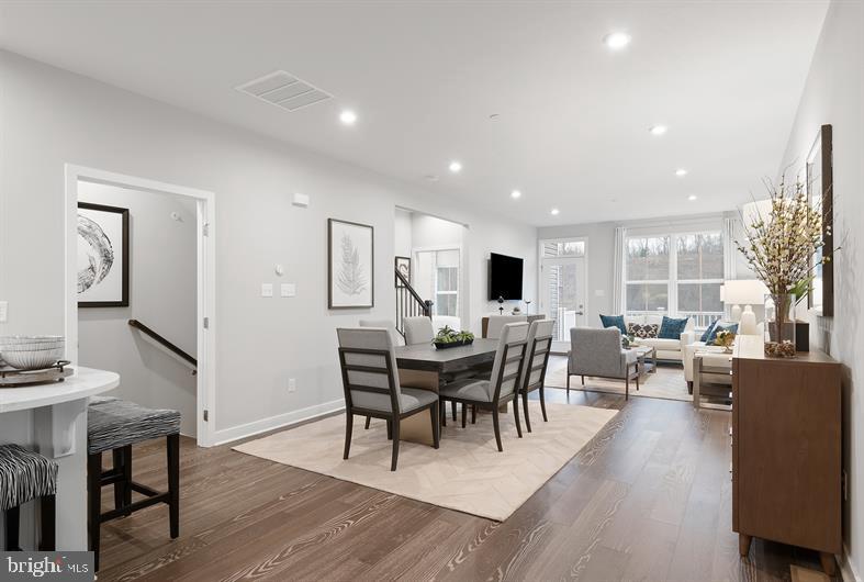 URBANA VILLAS - Residential