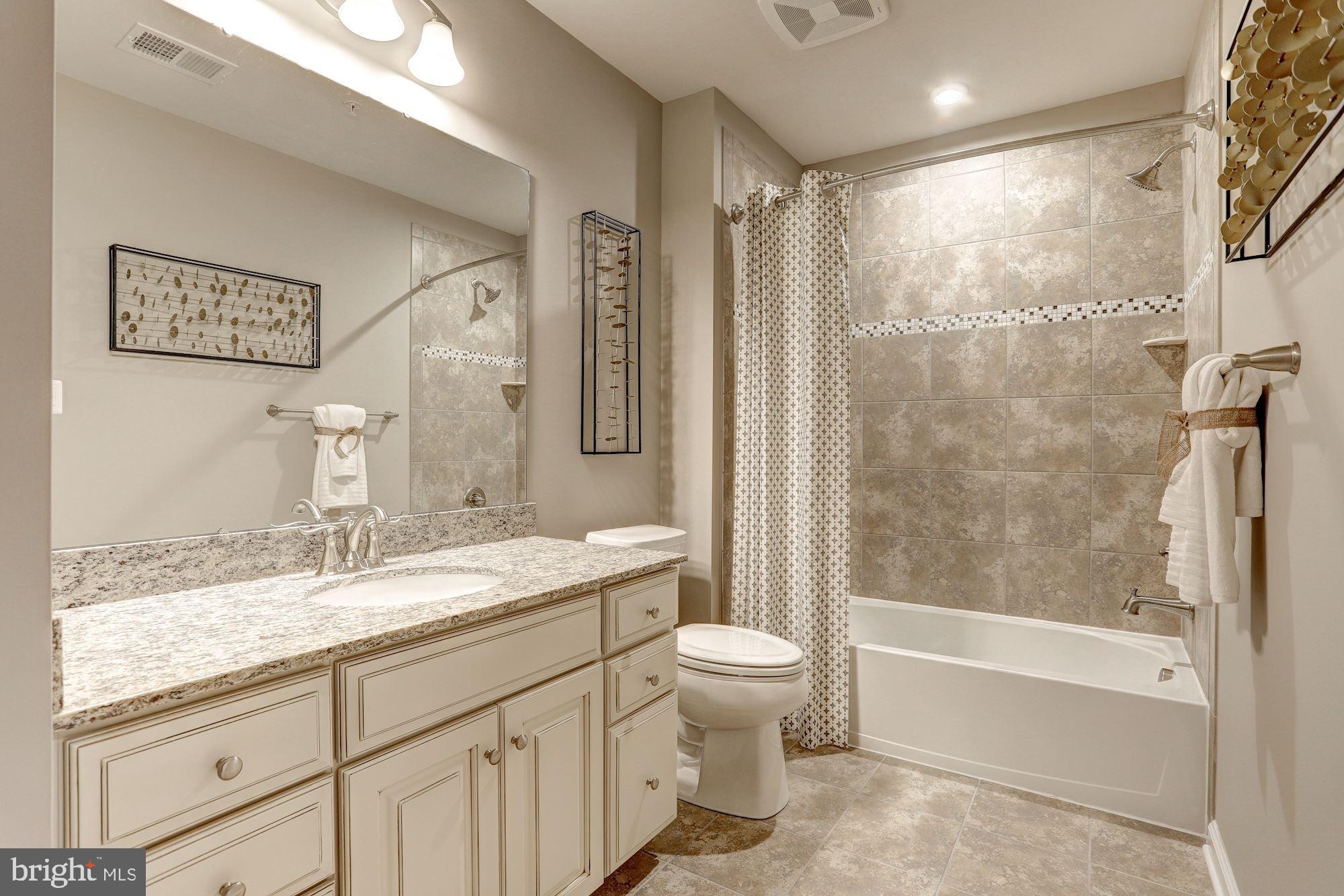 URBANA VILLAS - Residential