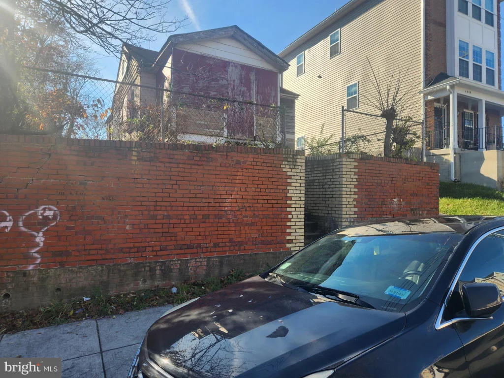 4953 D Street SE, Washington, DC 20019