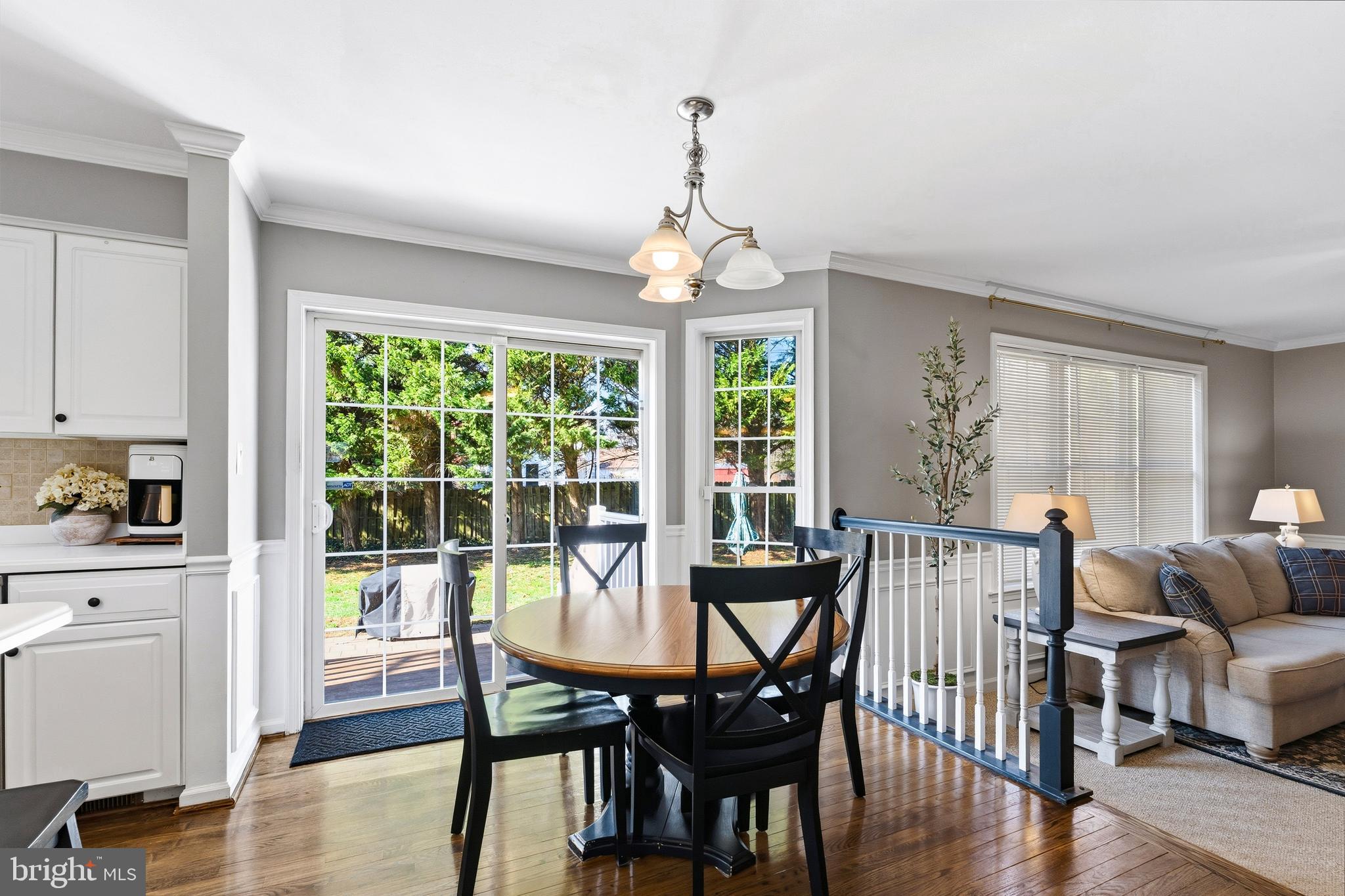 GALES MANOR - Residential