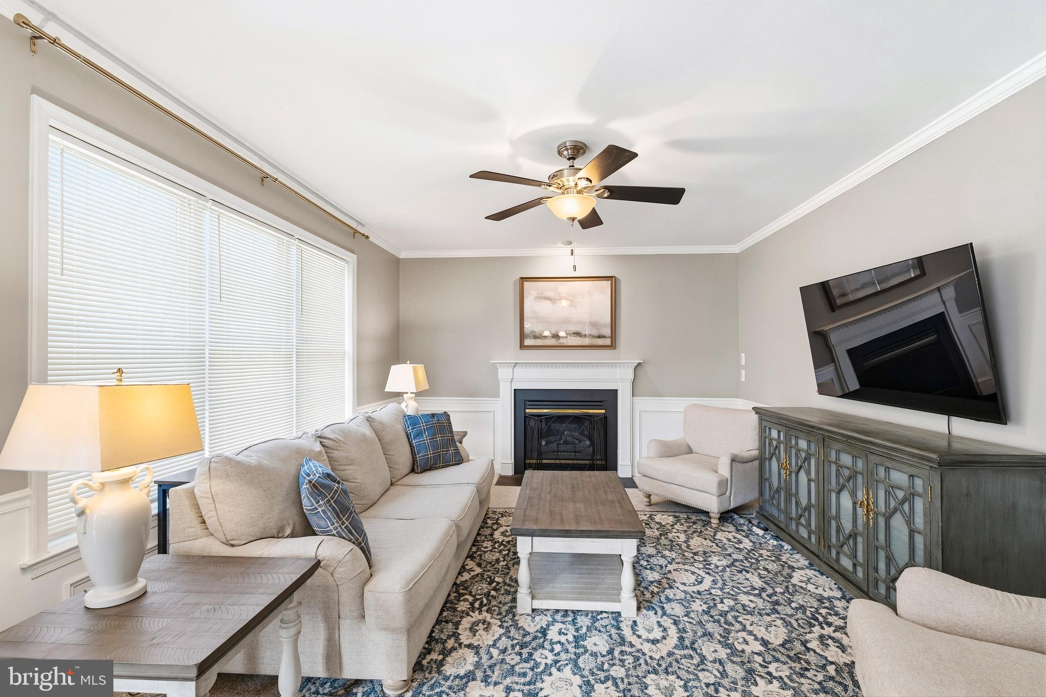 GALES MANOR - Residential