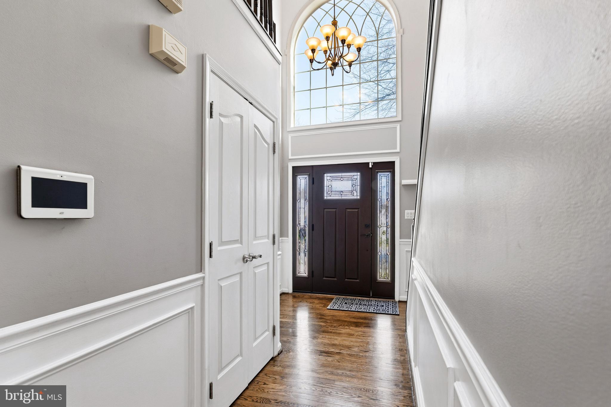 GALES MANOR - Residential