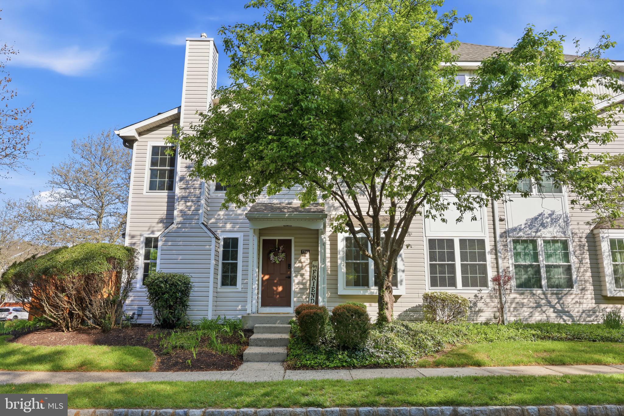 MAKEFIELD GLEN - Residential