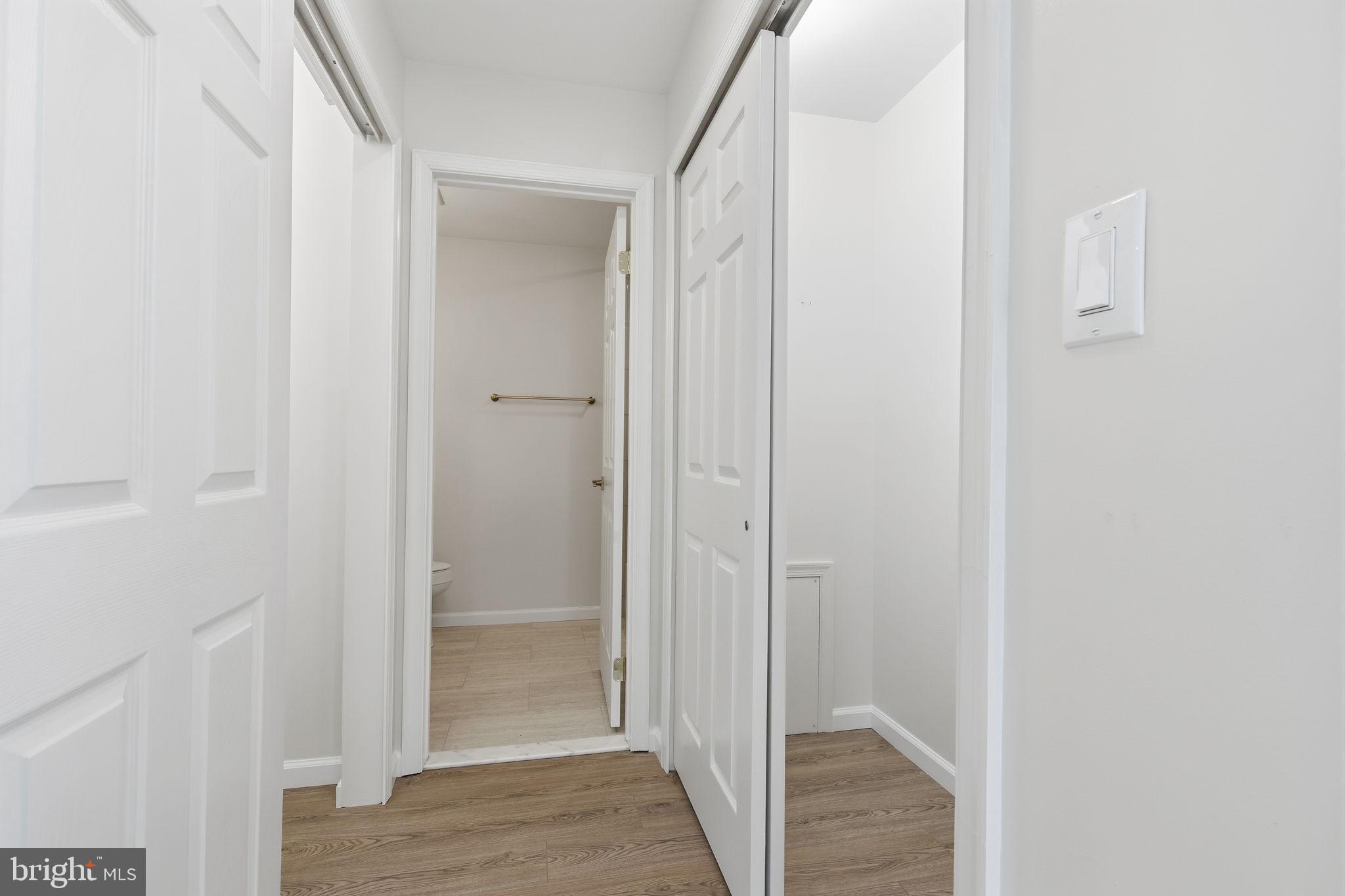 MAKEFIELD GLEN - Residential