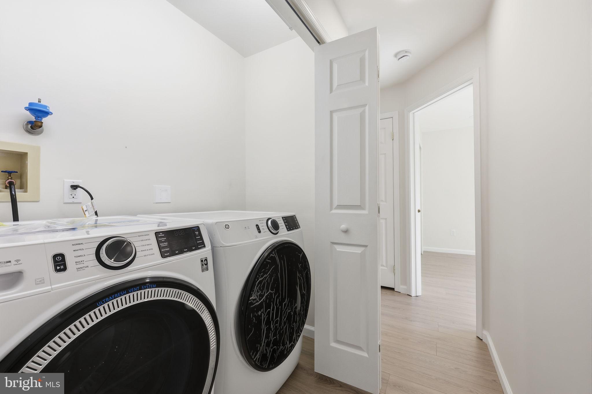 MAKEFIELD GLEN - Residential