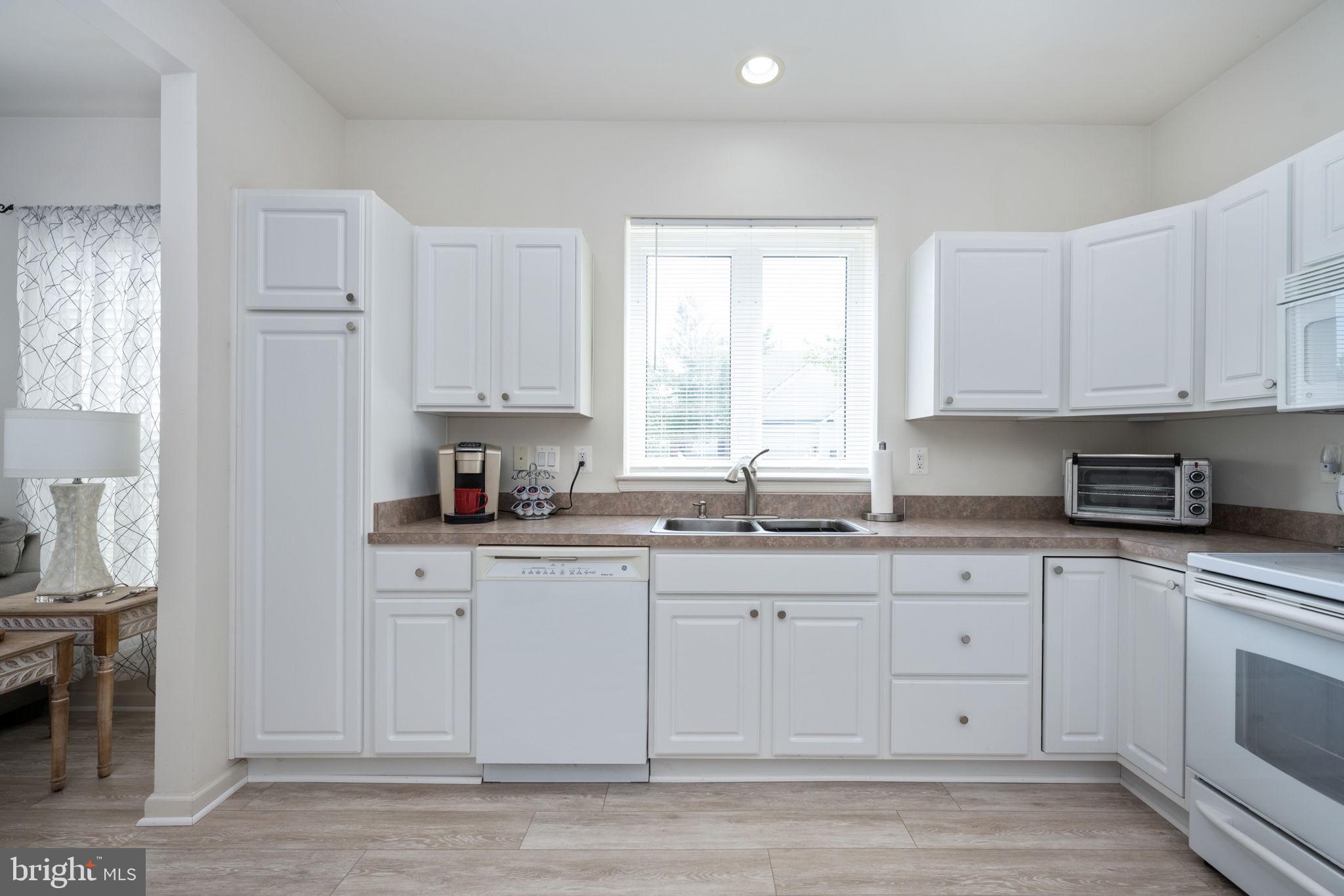 THE VILLAS AT FALLS RUN - Residential