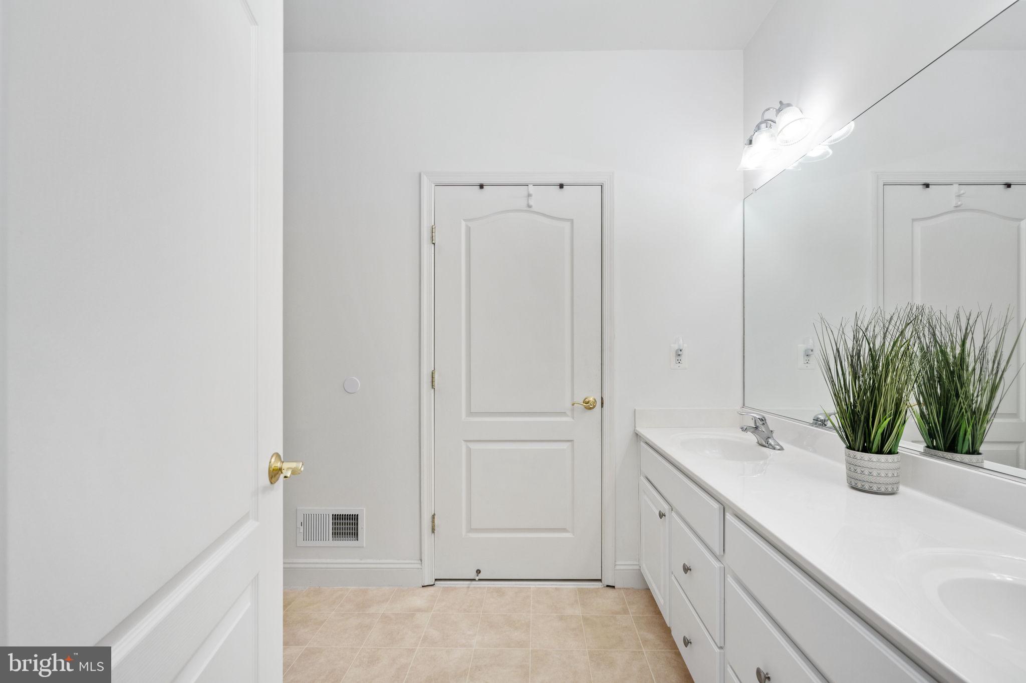 THE VILLAS AT FALLS RUN - Residential