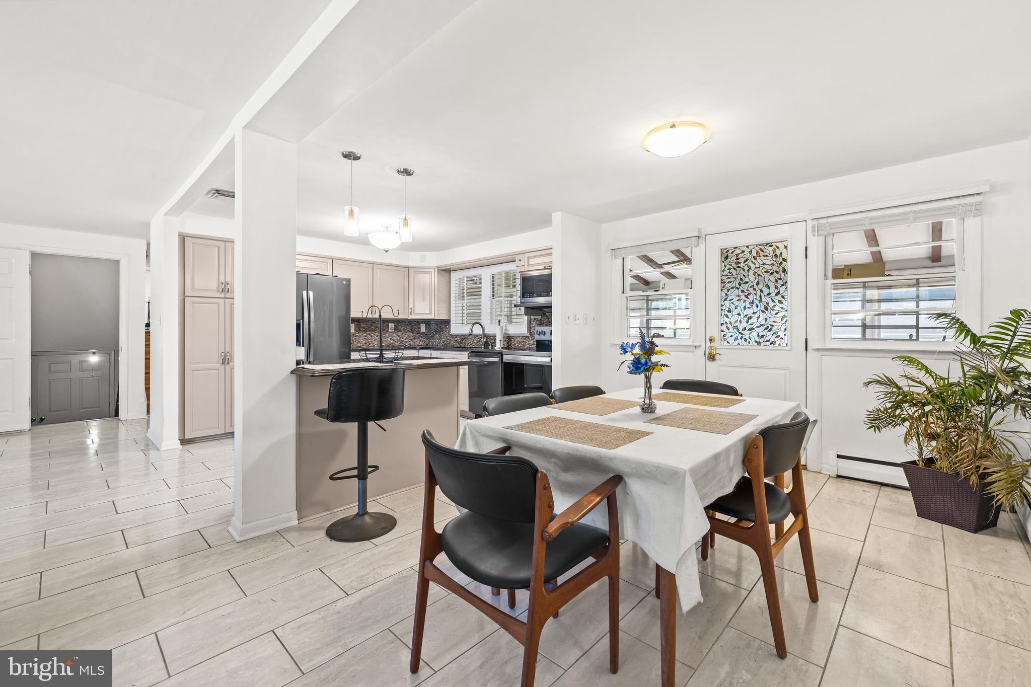FOUNTAIN HILL - Residential