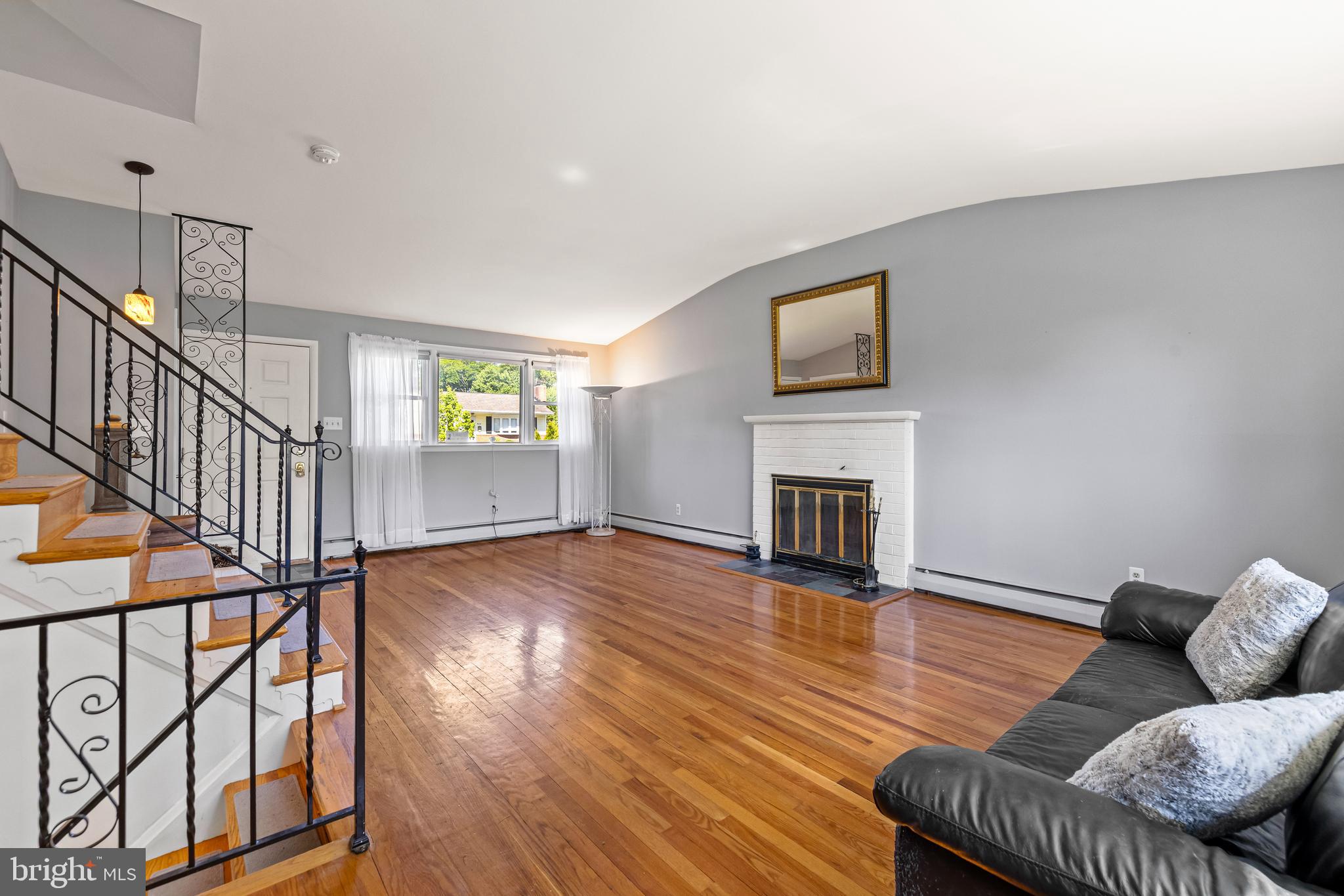 FOUNTAIN HILL - Residential