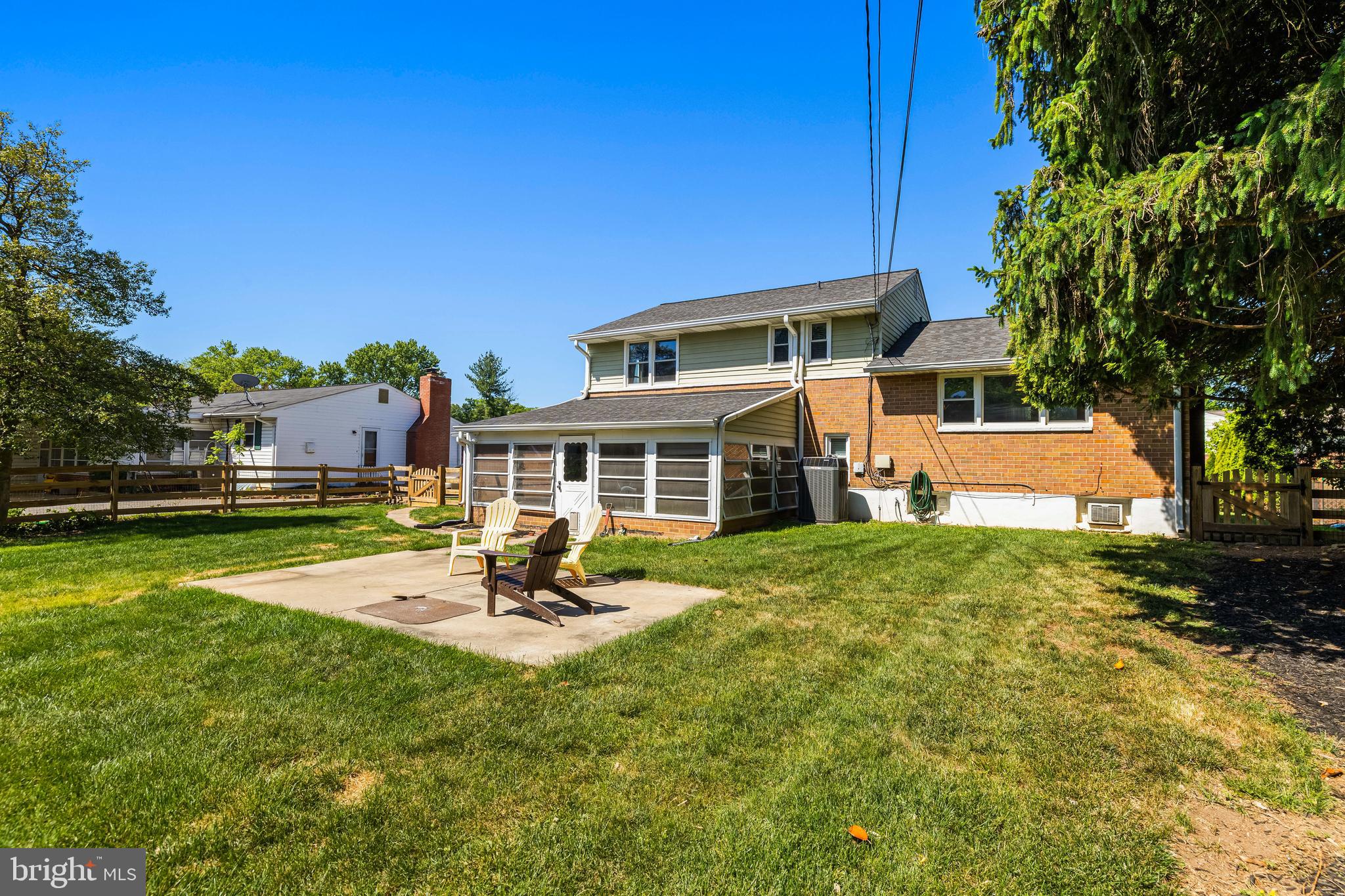 FOUNTAIN HILL - Residential