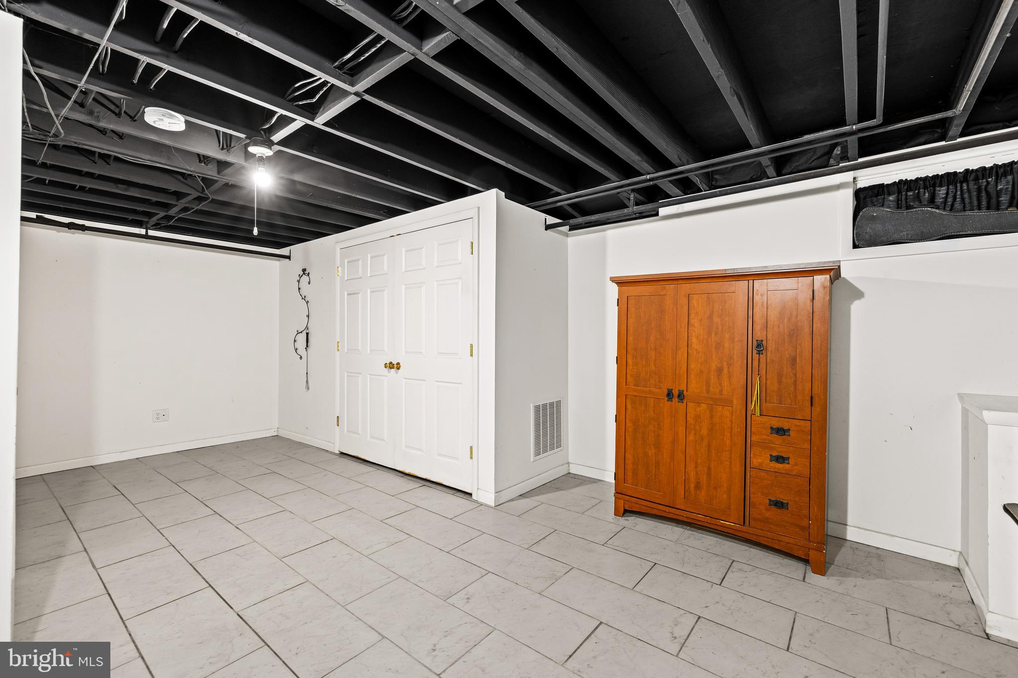FOUNTAIN HILL - Residential