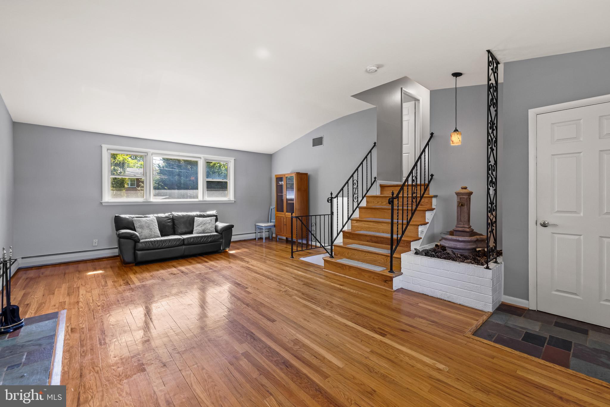 FOUNTAIN HILL - Residential