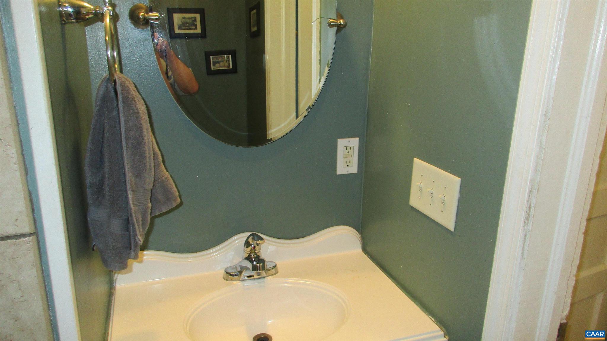 BELMONT - Residential Lease