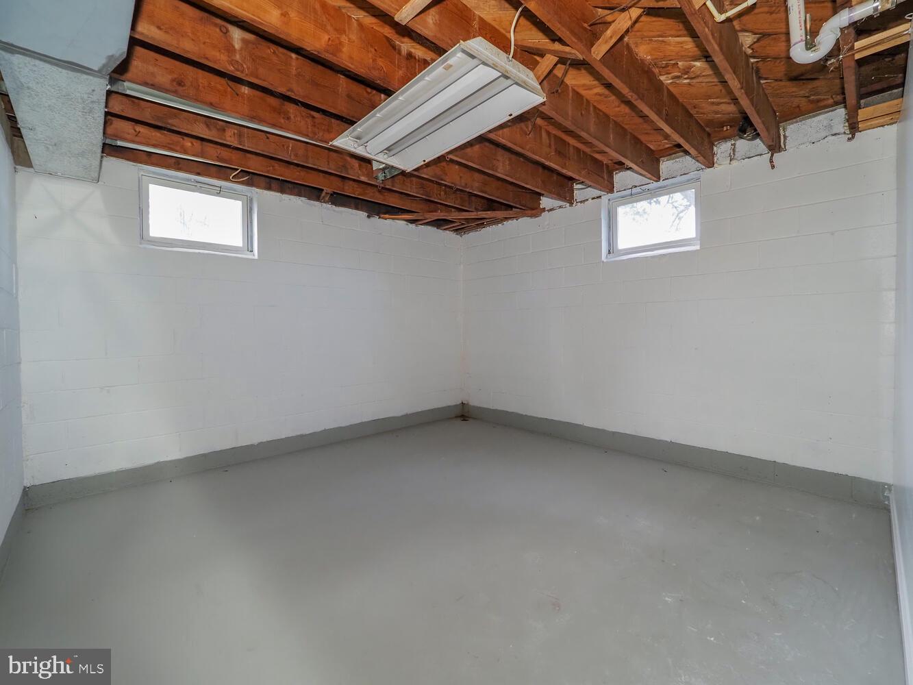 ABERDEEN HILLS - Residential