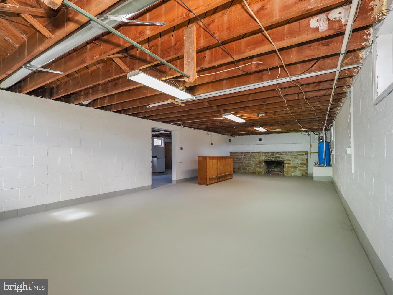 ABERDEEN HILLS - Residential