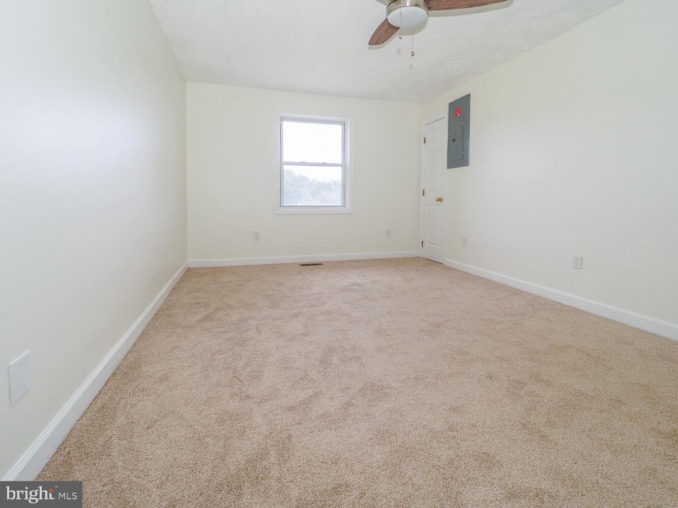 ABERDEEN HILLS - Residential