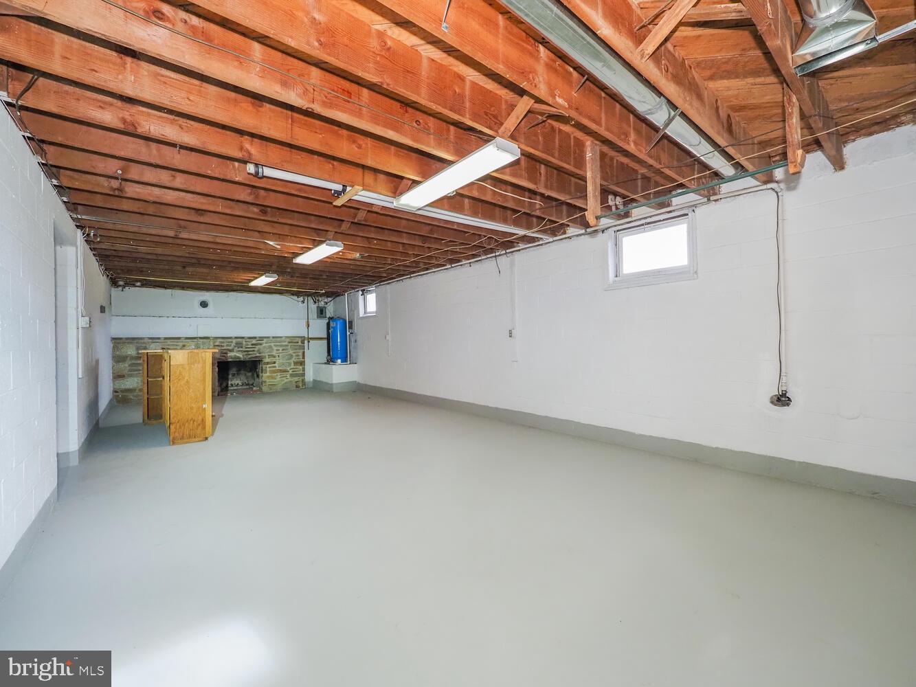 ABERDEEN HILLS - Residential