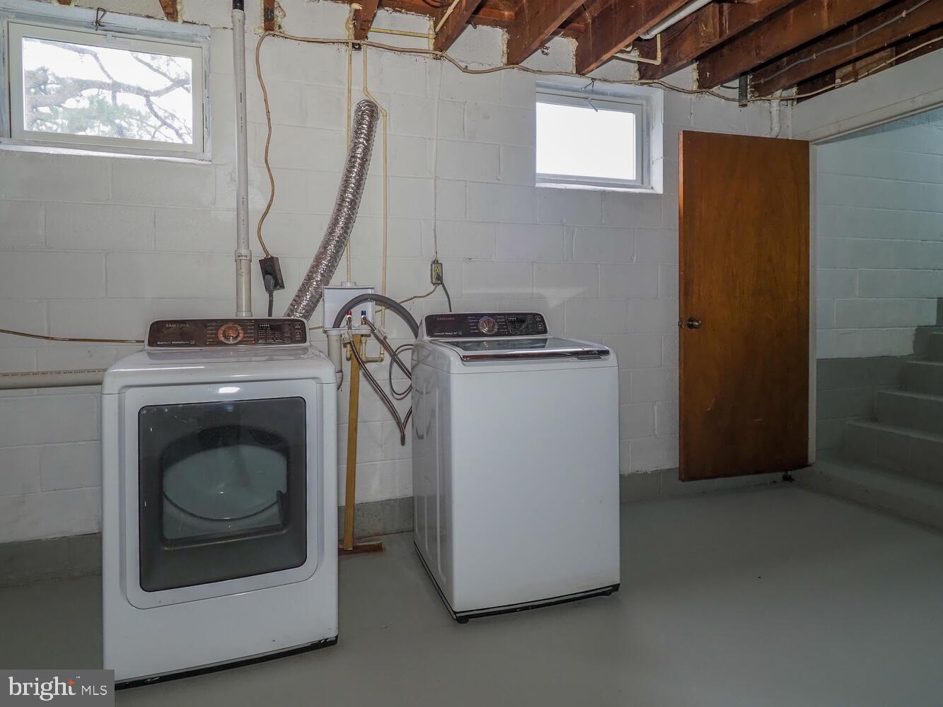 ABERDEEN HILLS - Residential