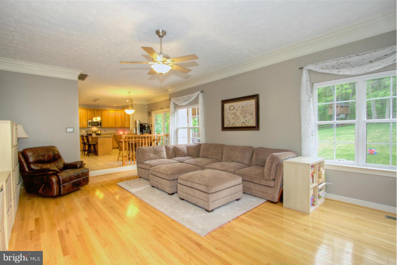 CAMPUS HILLS ESTATES - Residential