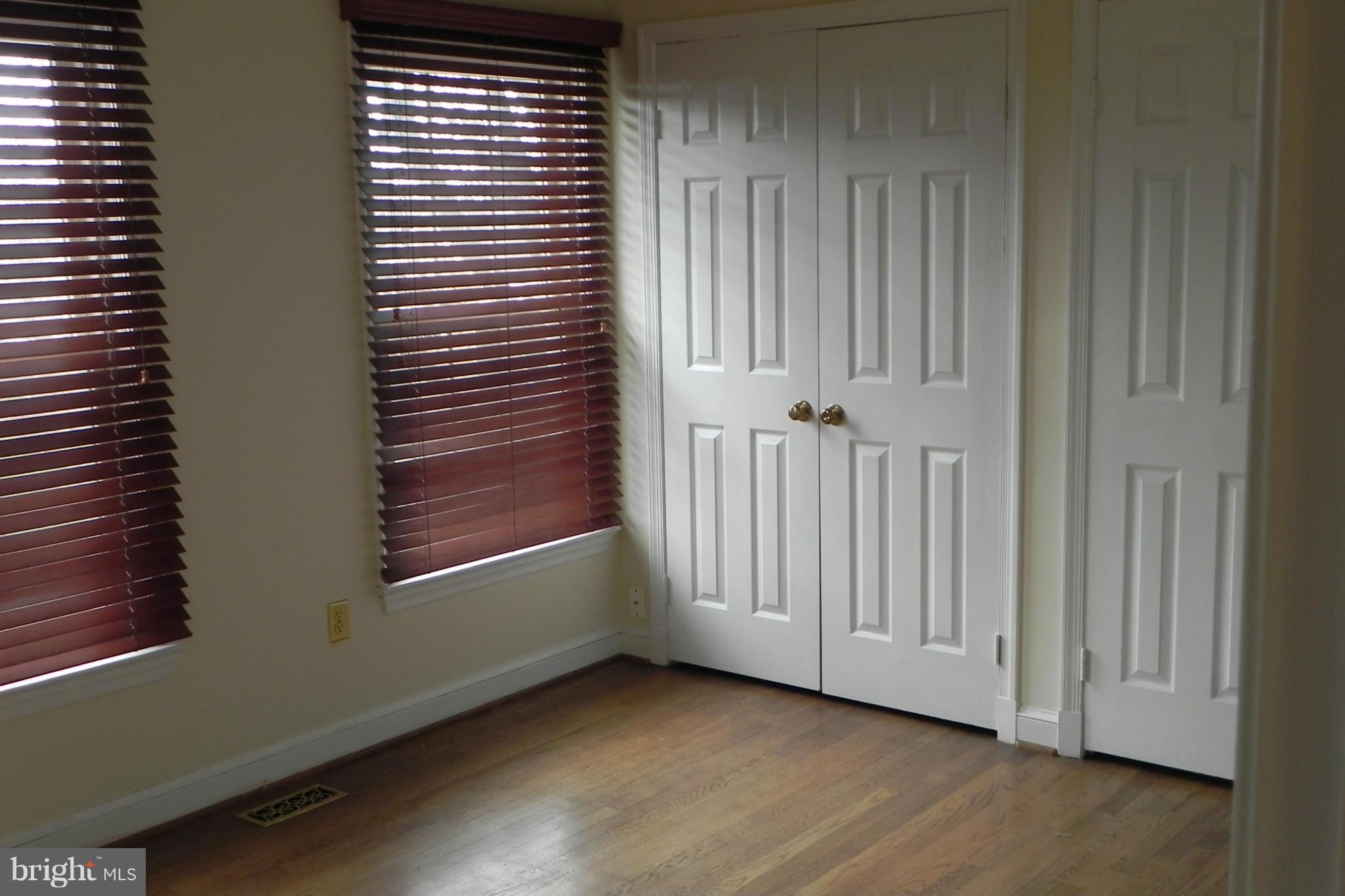 OAK CLUSTER - Residential Lease