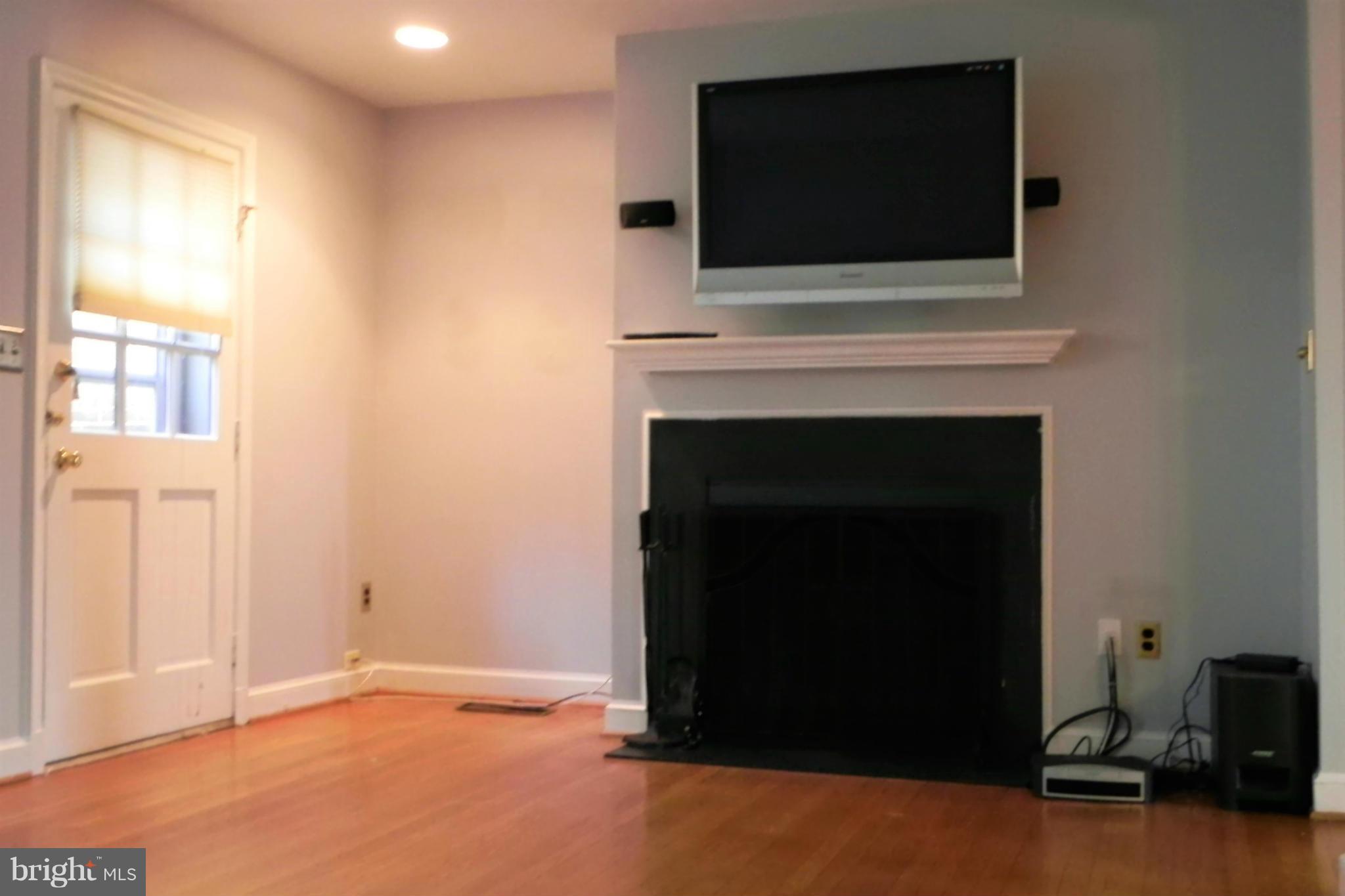 OAK CLUSTER - Residential Lease