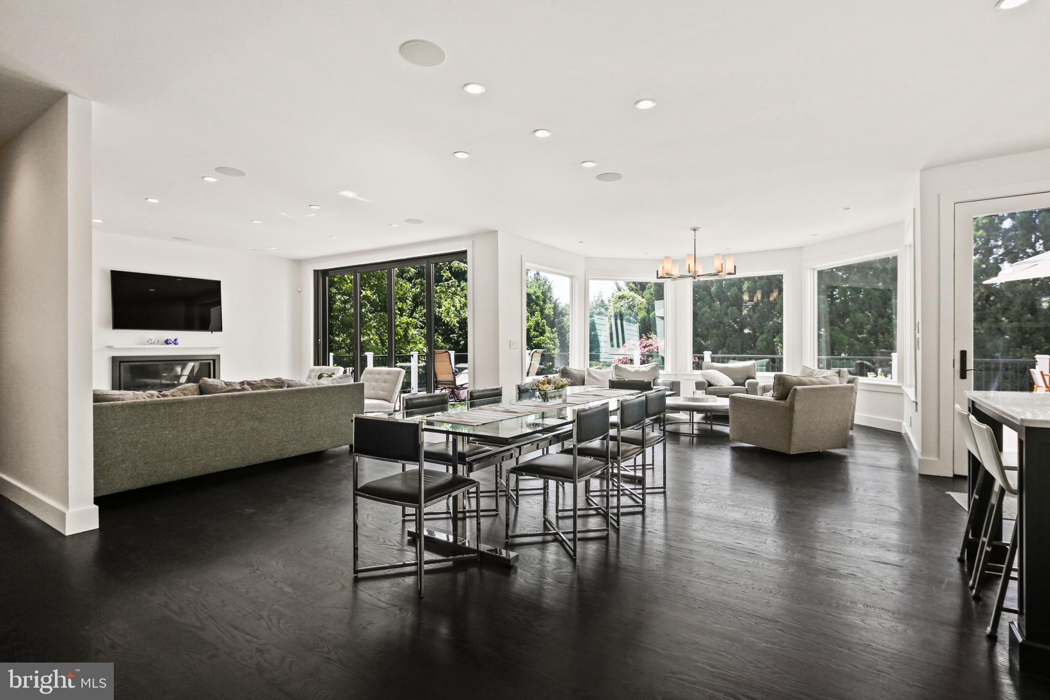 KENTSDALE ESTATES - Residential