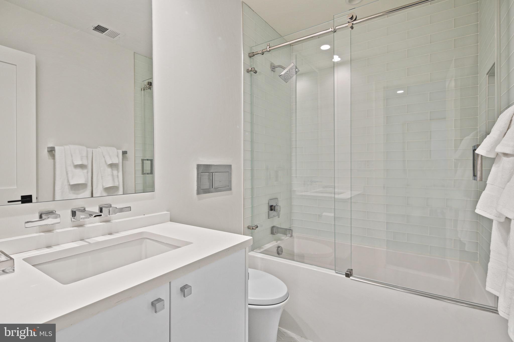 KENTSDALE ESTATES - Residential