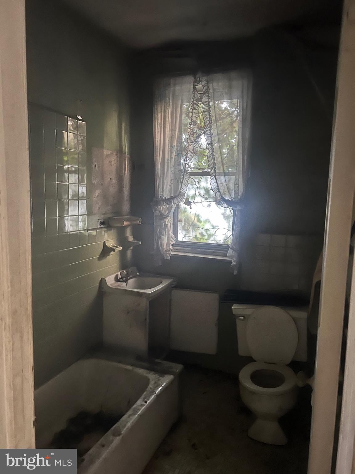 COBBS CREEK - Residential Income