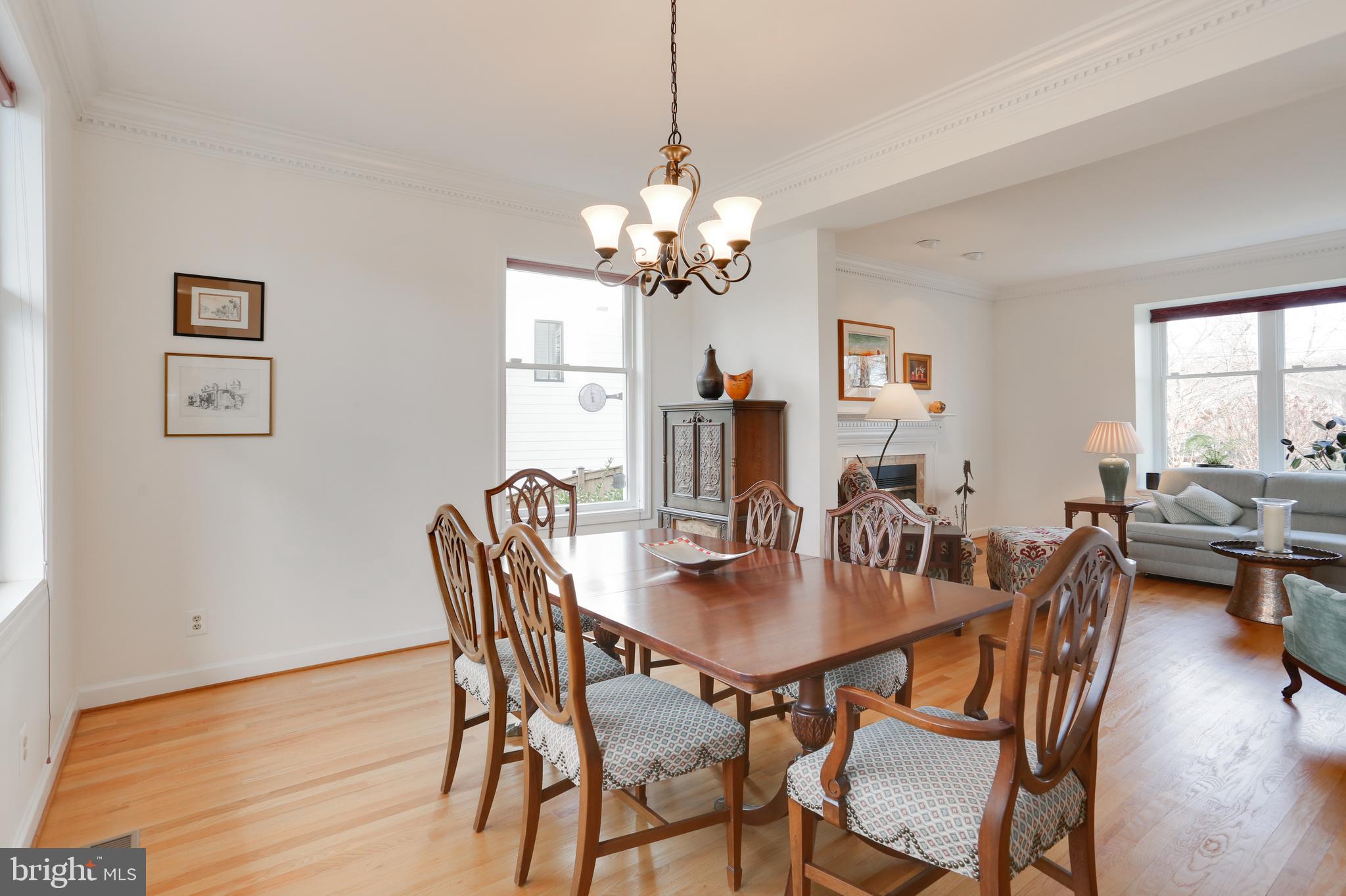 COUNTRY CLUB HILLS - Residential