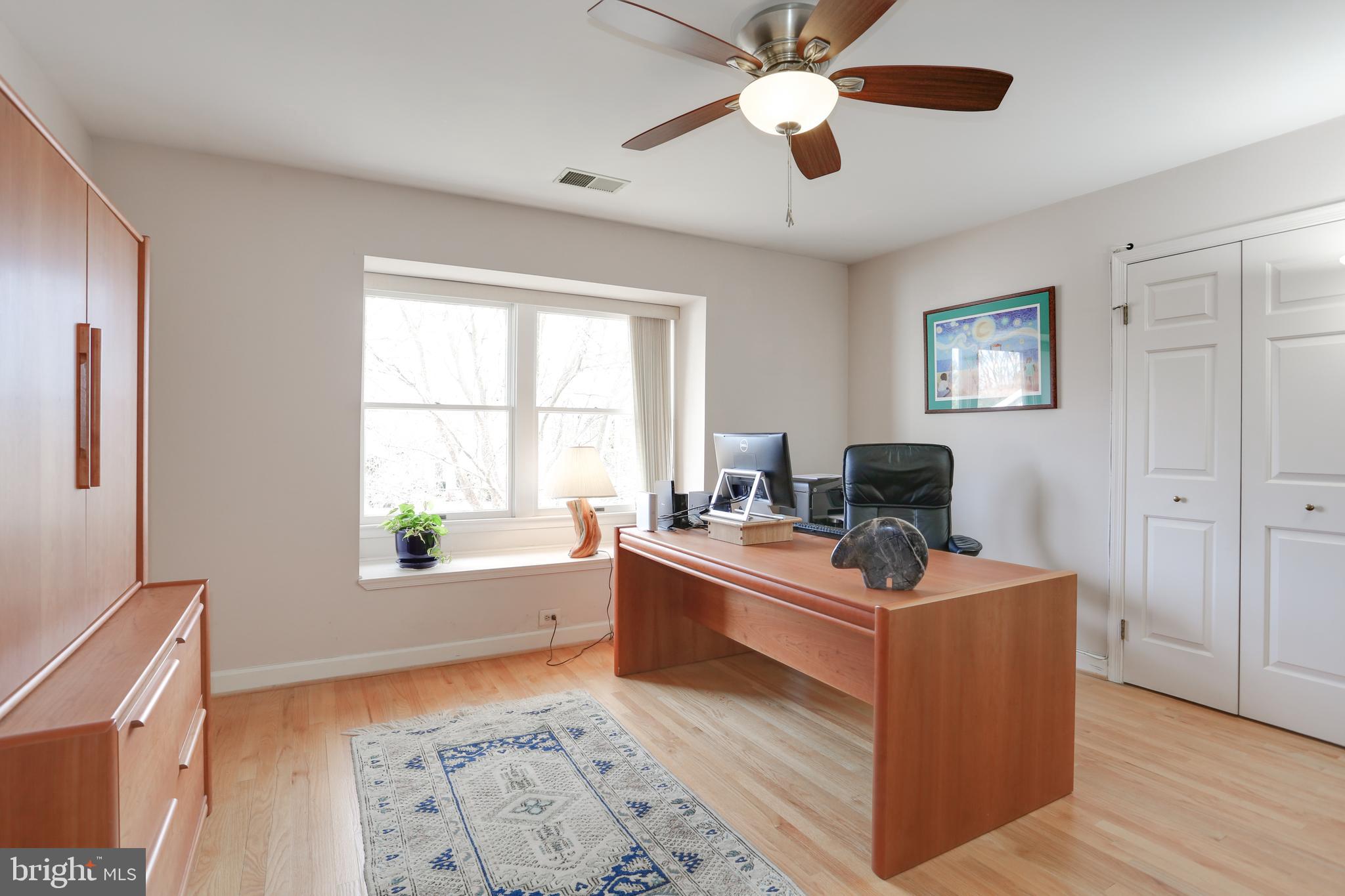 COUNTRY CLUB HILLS - Residential